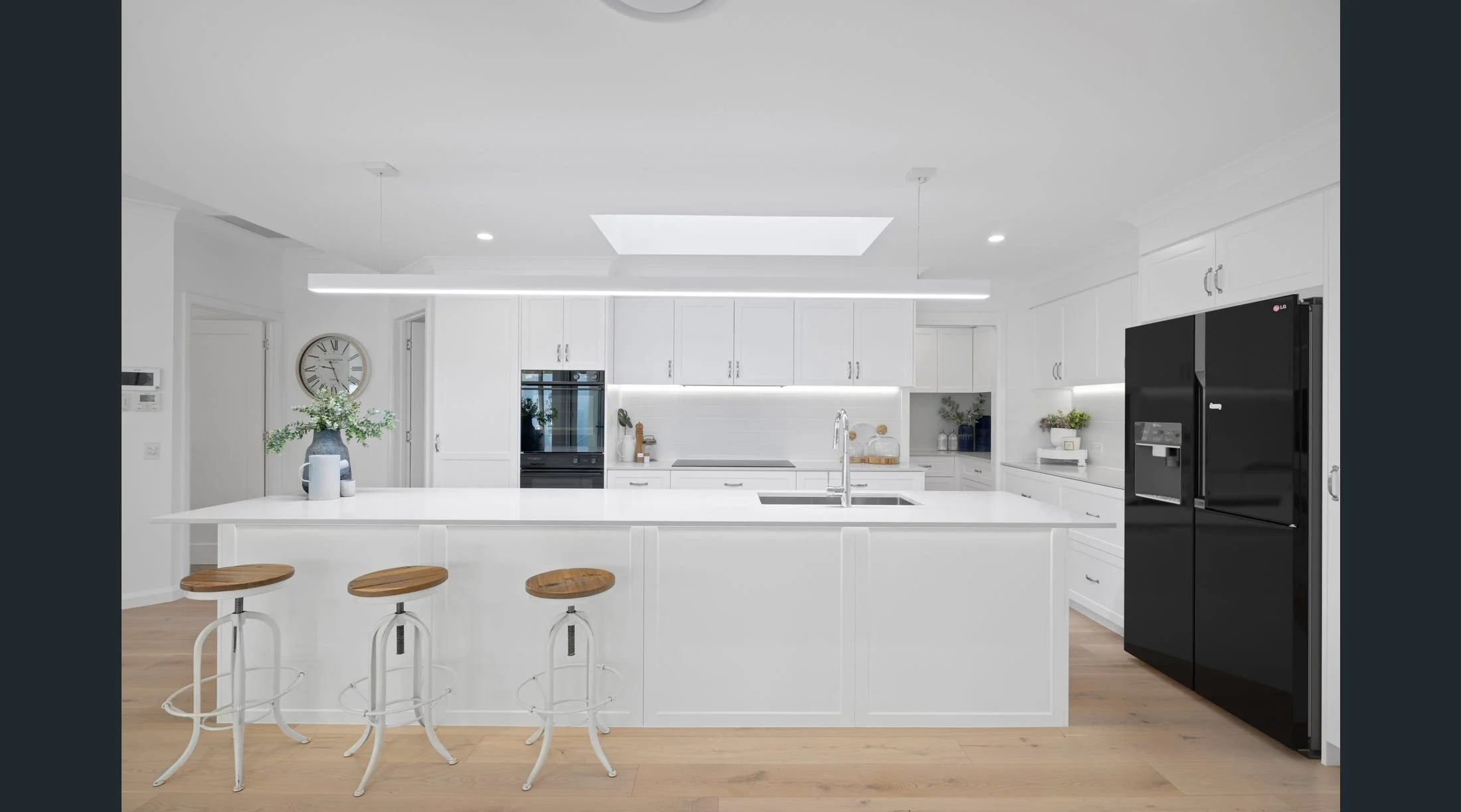 122 shorehaven 5.jpg