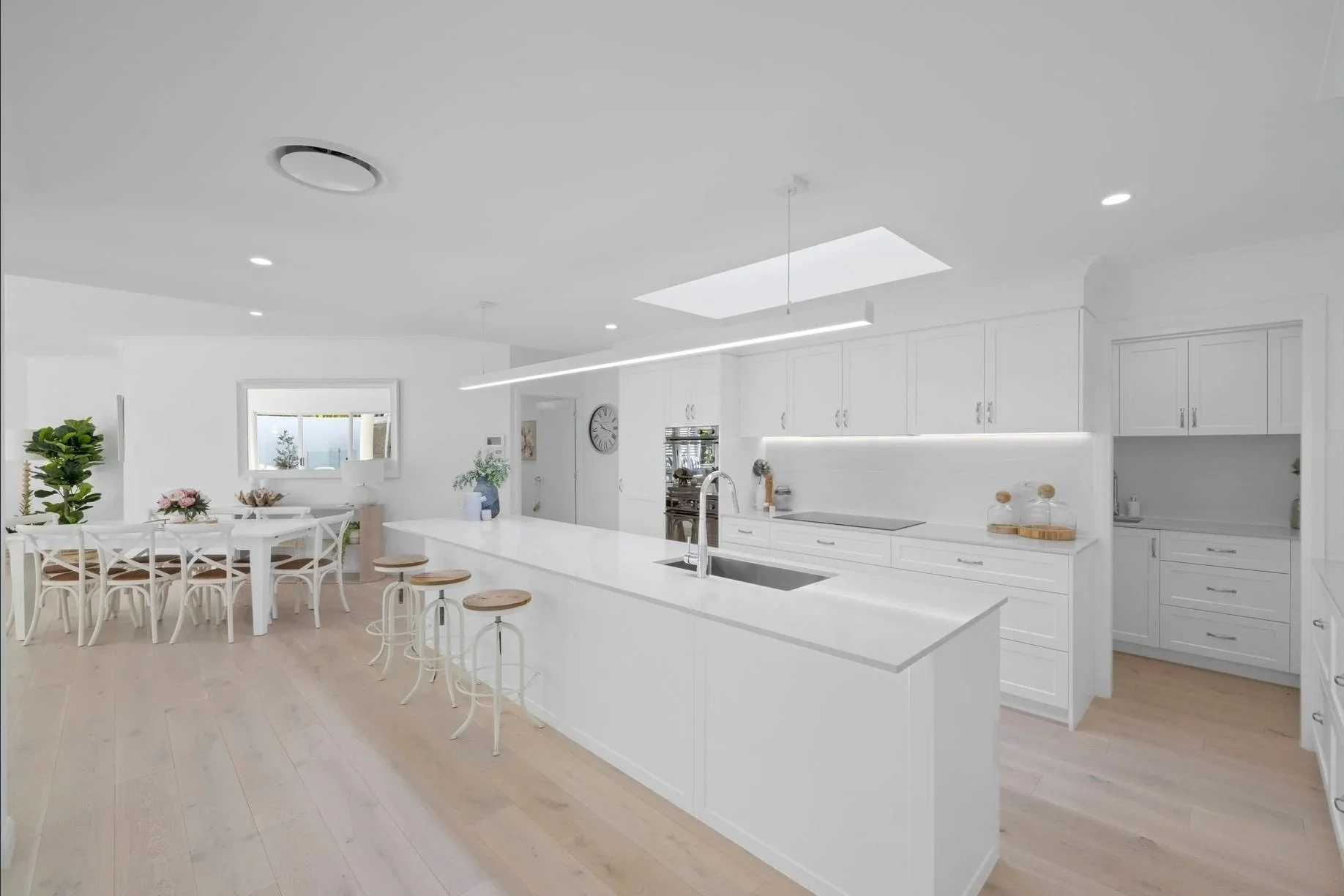 122+shorehaven+6.jpg