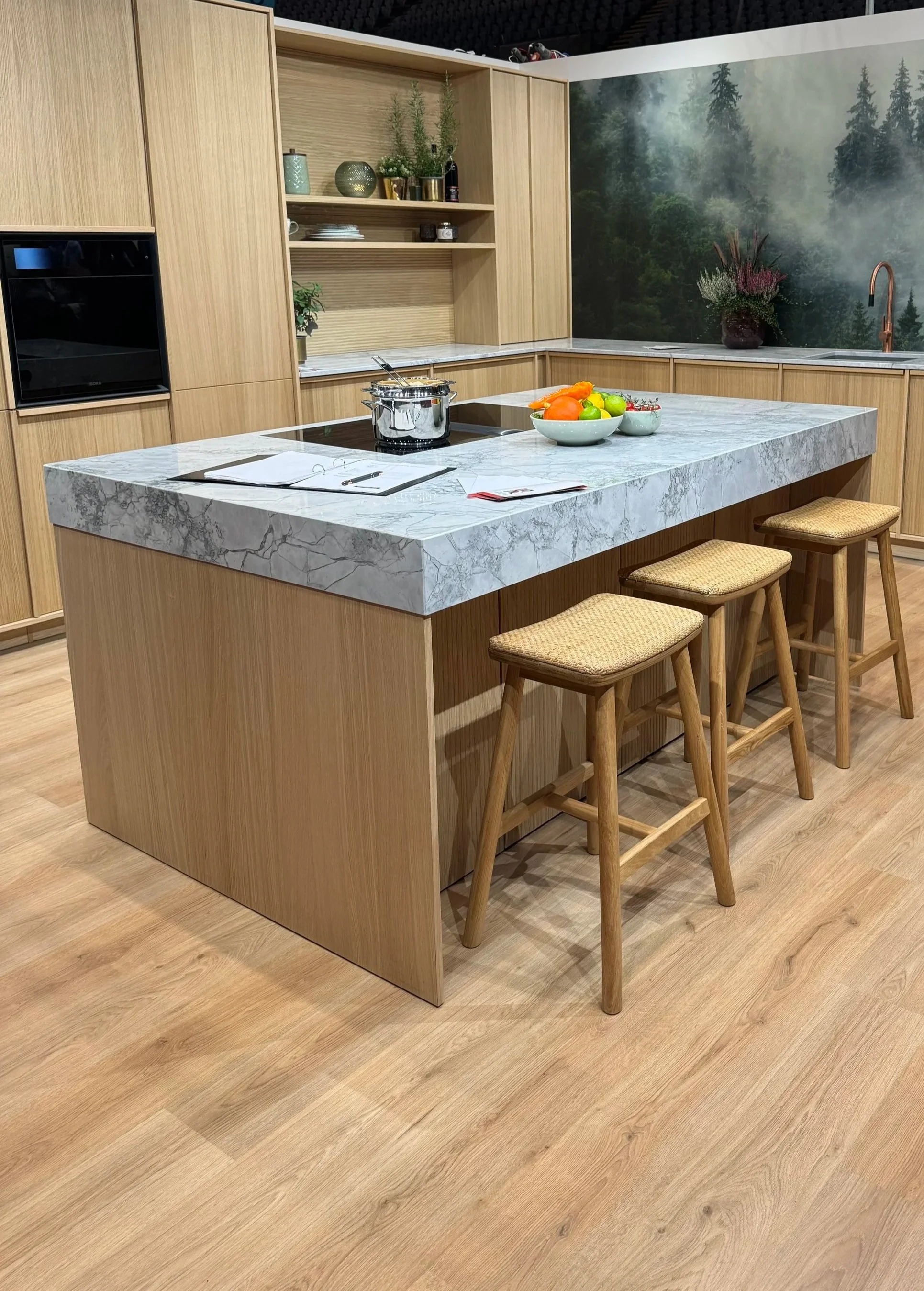 Interiør og benkeplater i naturstein