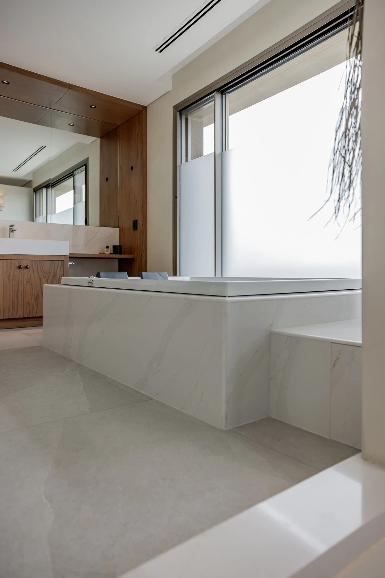 44FD1092-AAF3-41C3-B7B35D2394BA1566.jpg (Copy)