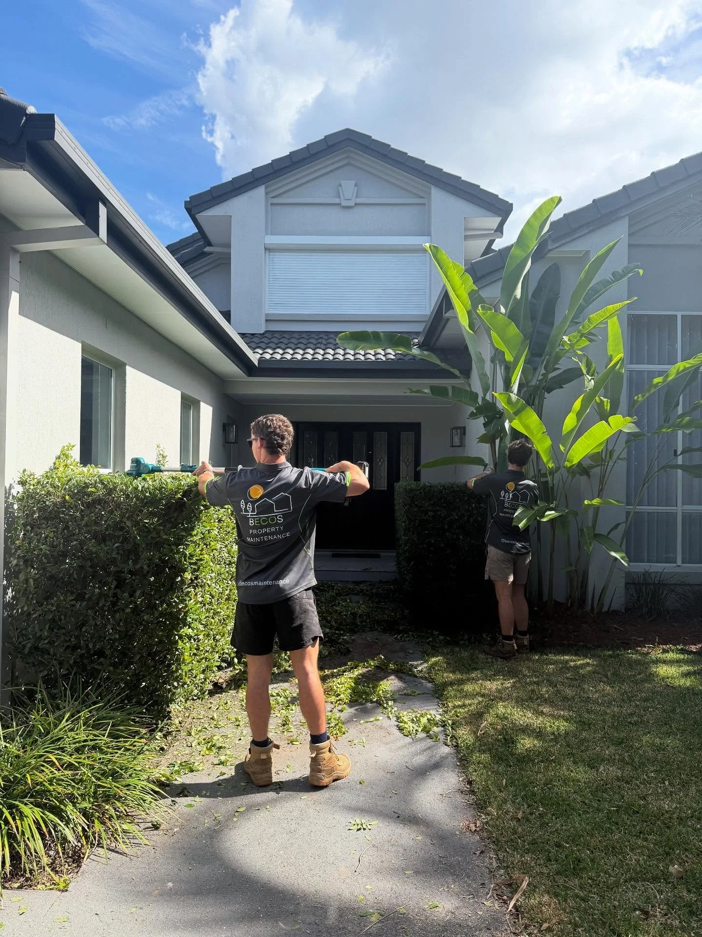 The boys have been busy!
Slots for upcoming Spring maintenance are quickly booking out.
A few exciting projects in the pipeline too, stay tuned 💚
#becoswelldoitbetter 
#goldcoast 
#goldcoastgardens 
#landscaping 
#propertymaintenance