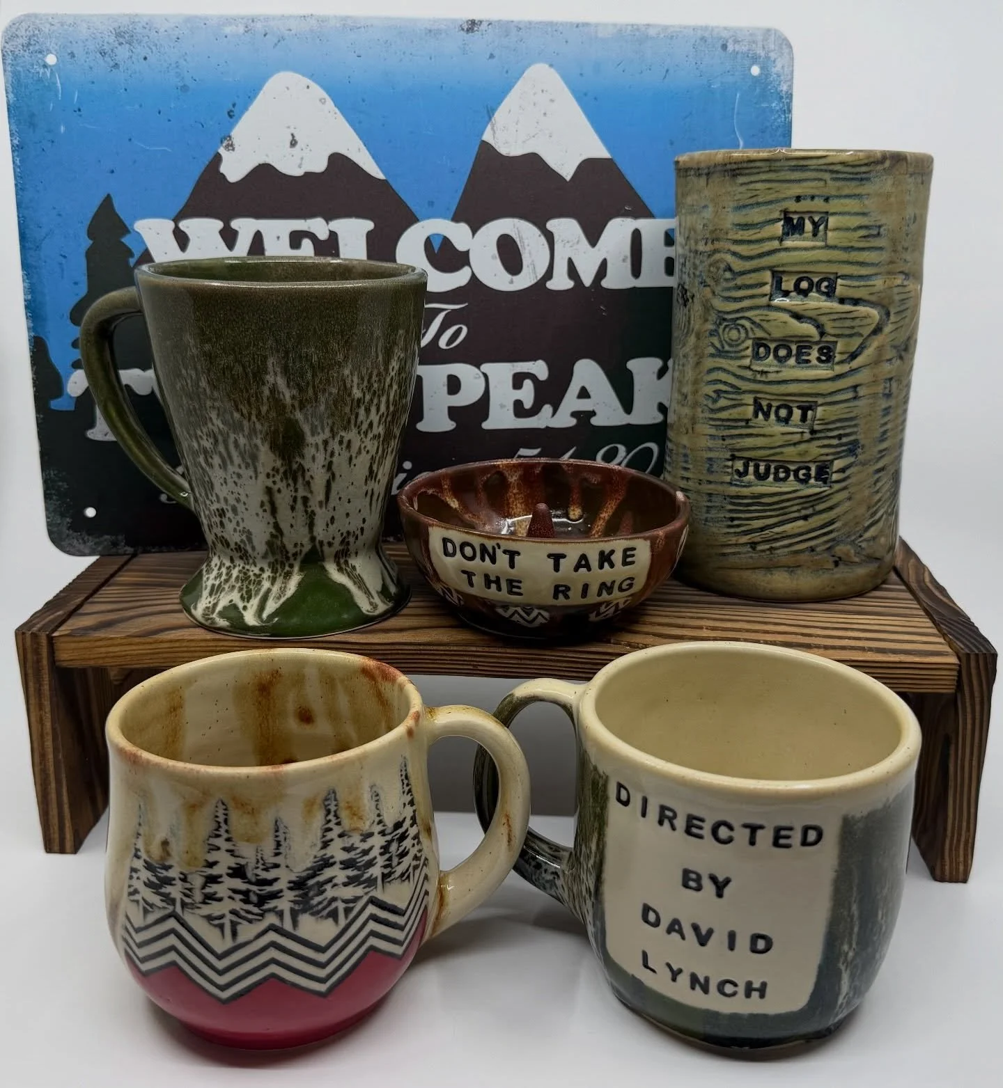 new work available now! link in bio! ☕️
.
.
.
#twinpeaks #twinpeaksart #twinpeaksfanart #twinpeakscup #pottery