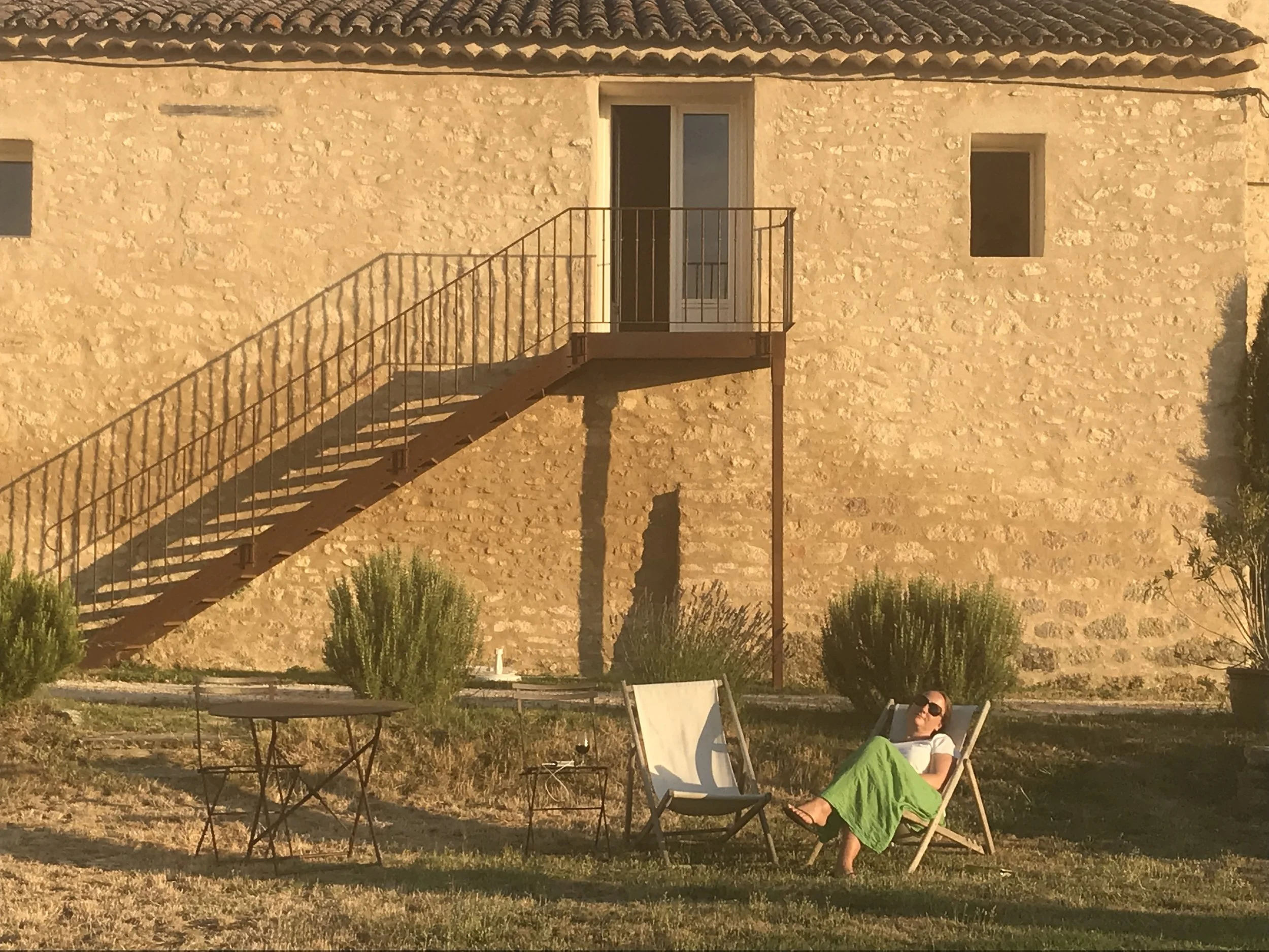 A picture of Jo who is part Bill and Jo who are content creators currently travelling full time.