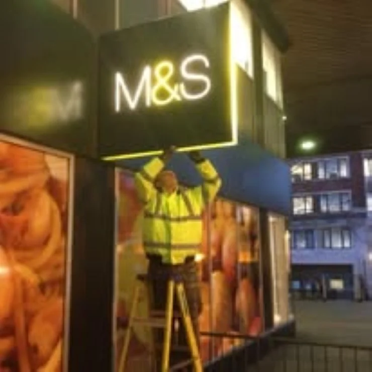 Euston Station M&S outside lights work