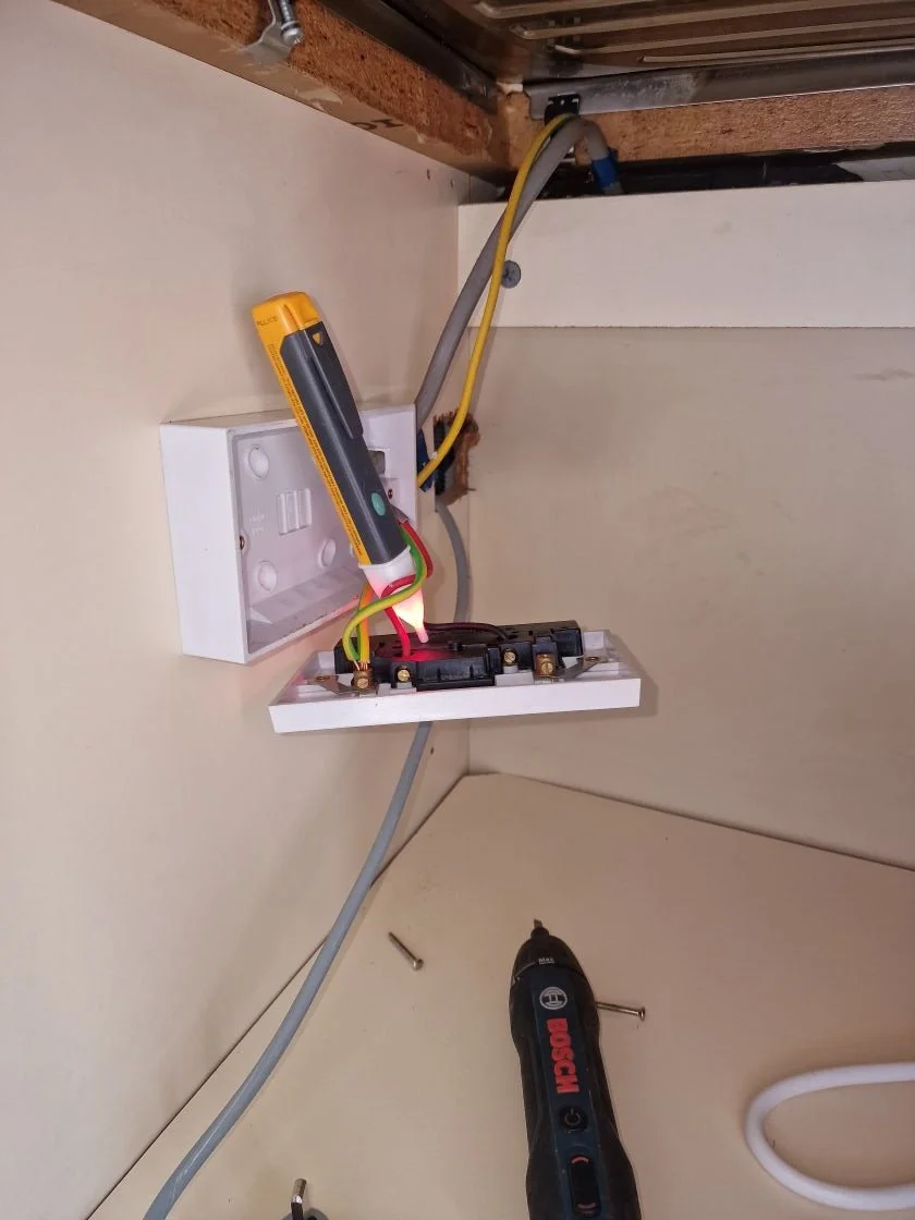 finding a fault at electrical sockets