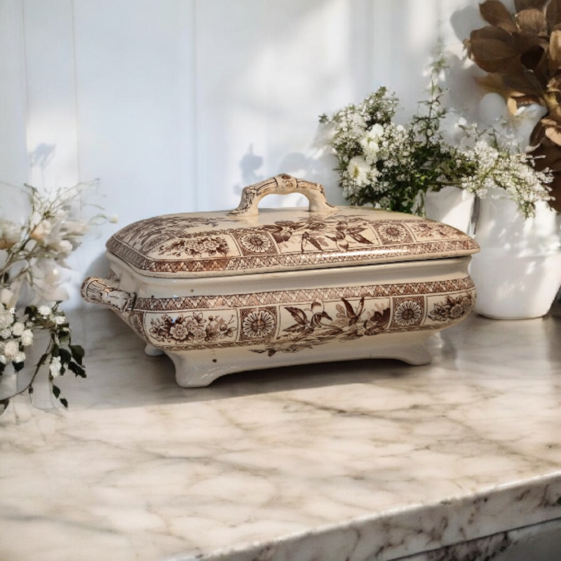 c.1887 - L. Straus & Sons - Garfield Pattern - Tureen with Lid