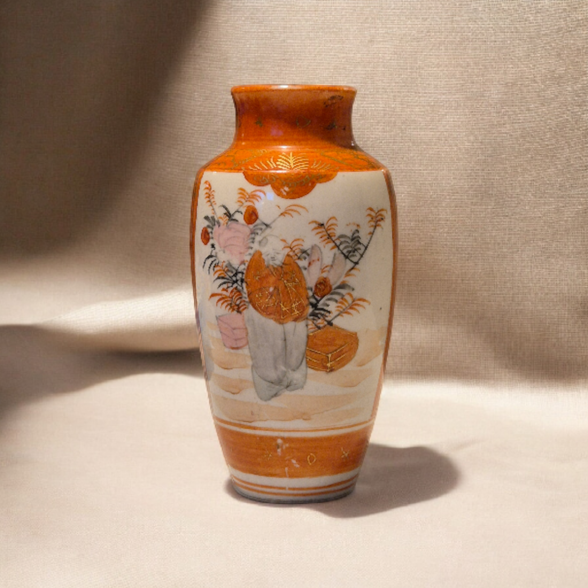 c.1890–1910 - Japanese Meiji Period Kutani - Imari Style Porcelain Vase