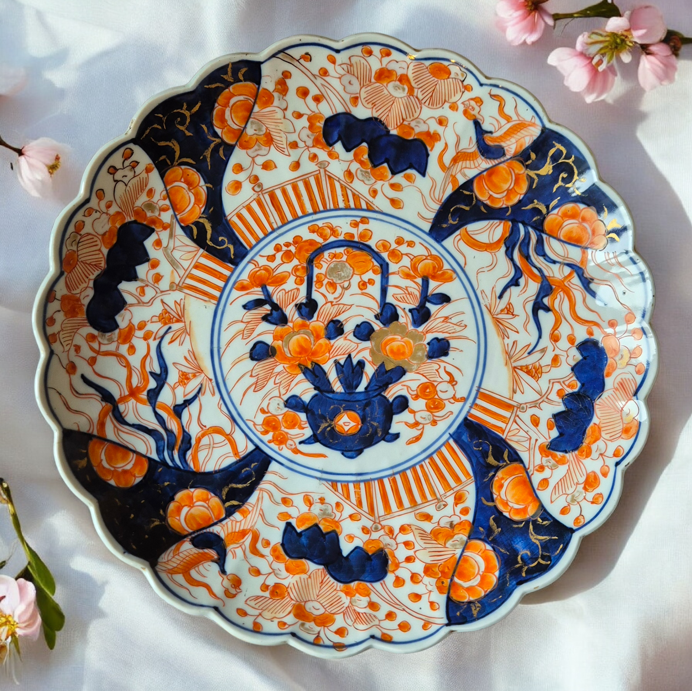 Large Antique Japanese Imari Porcelain Charger, Meiji Period c.1890–1910, 12