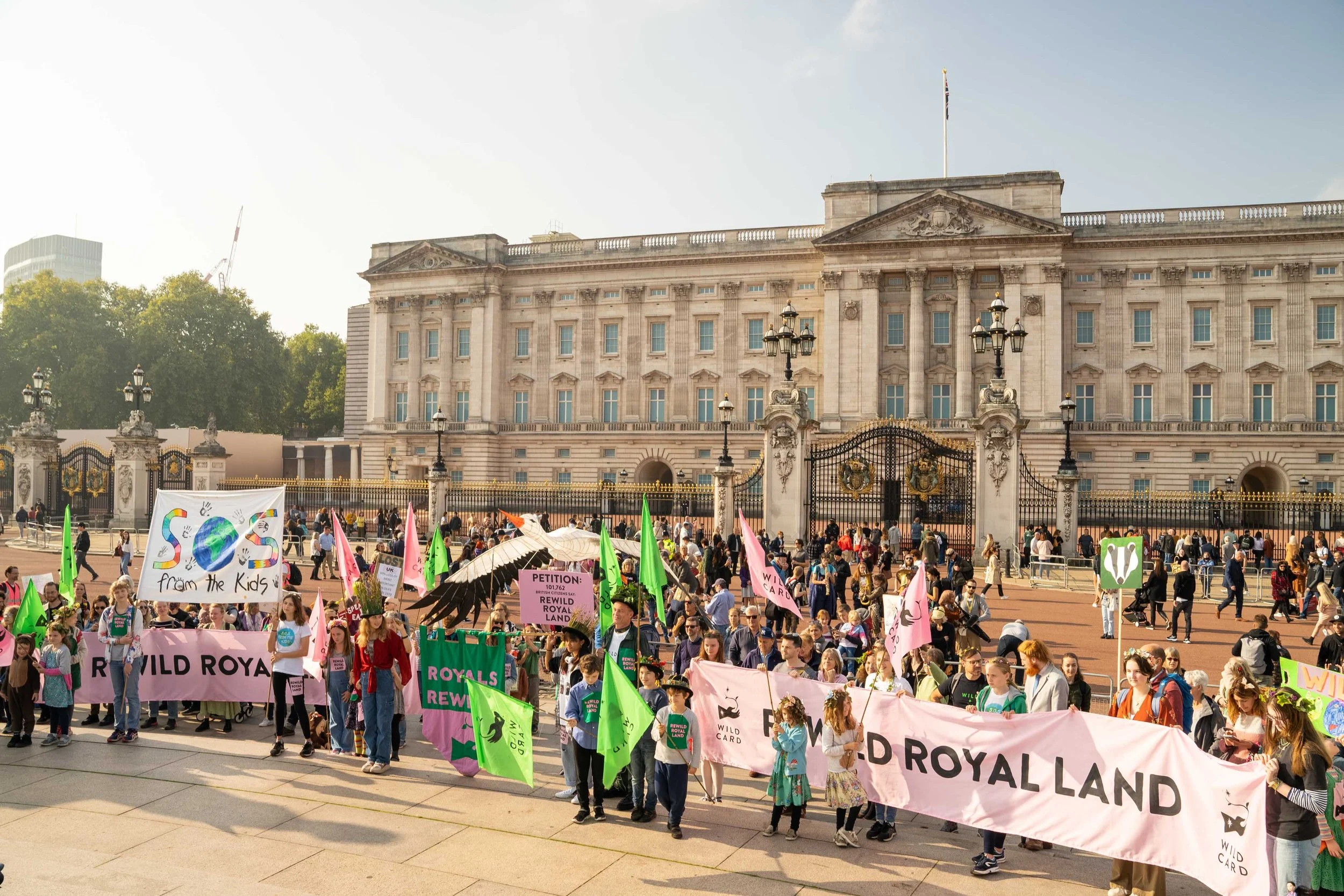 Rewild royal land protest at buckingham palace