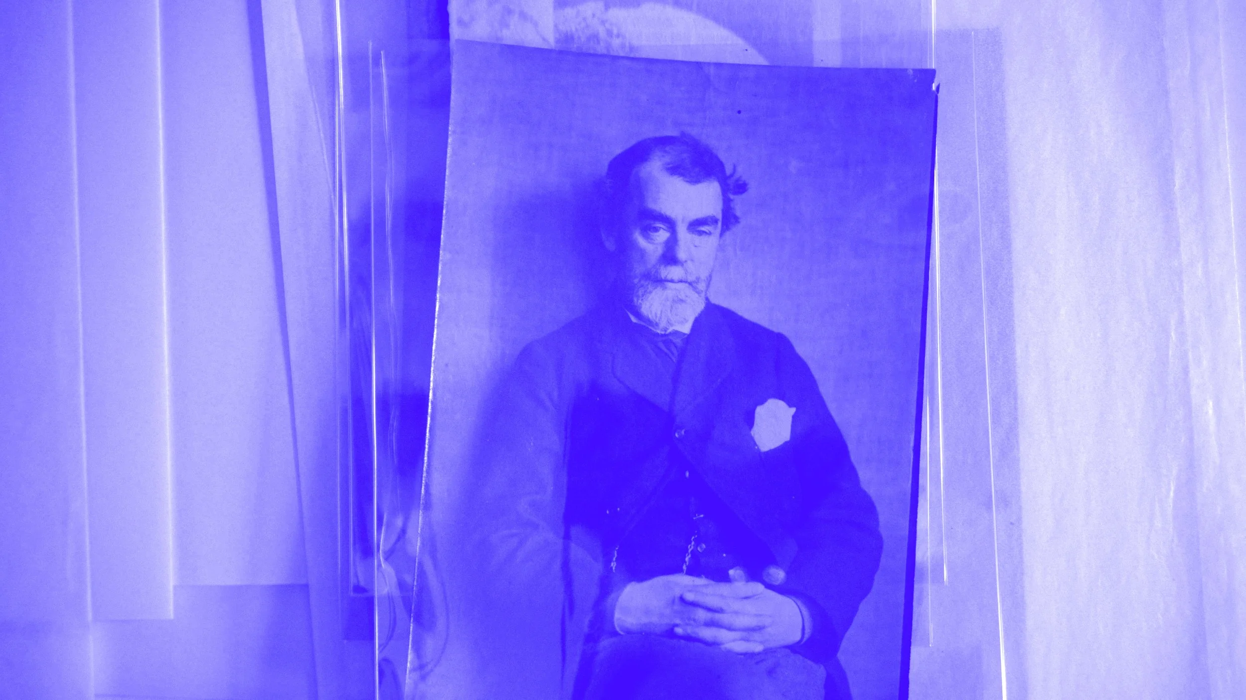 Among the machines (AT)