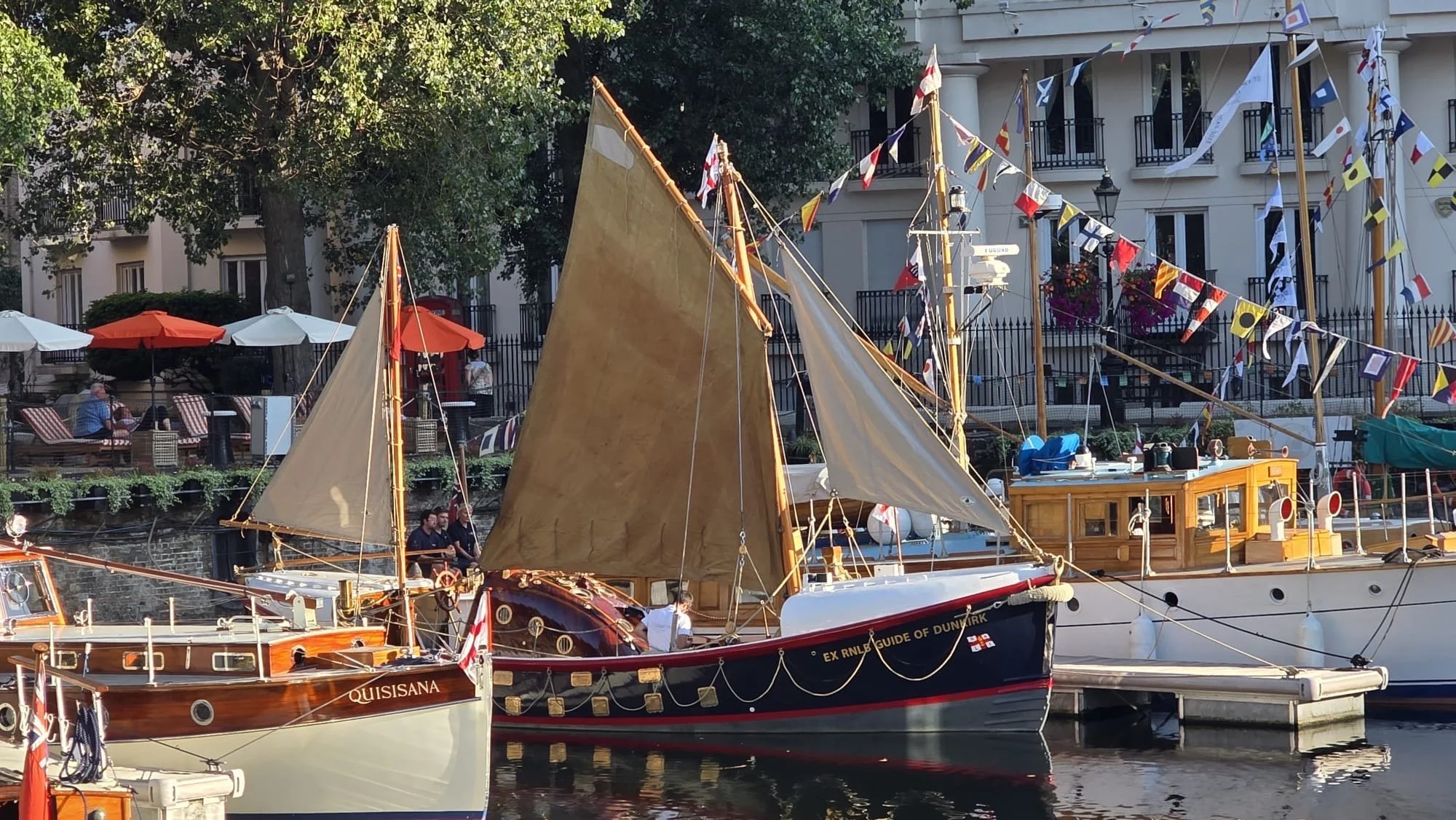Guide with sails up.JPG