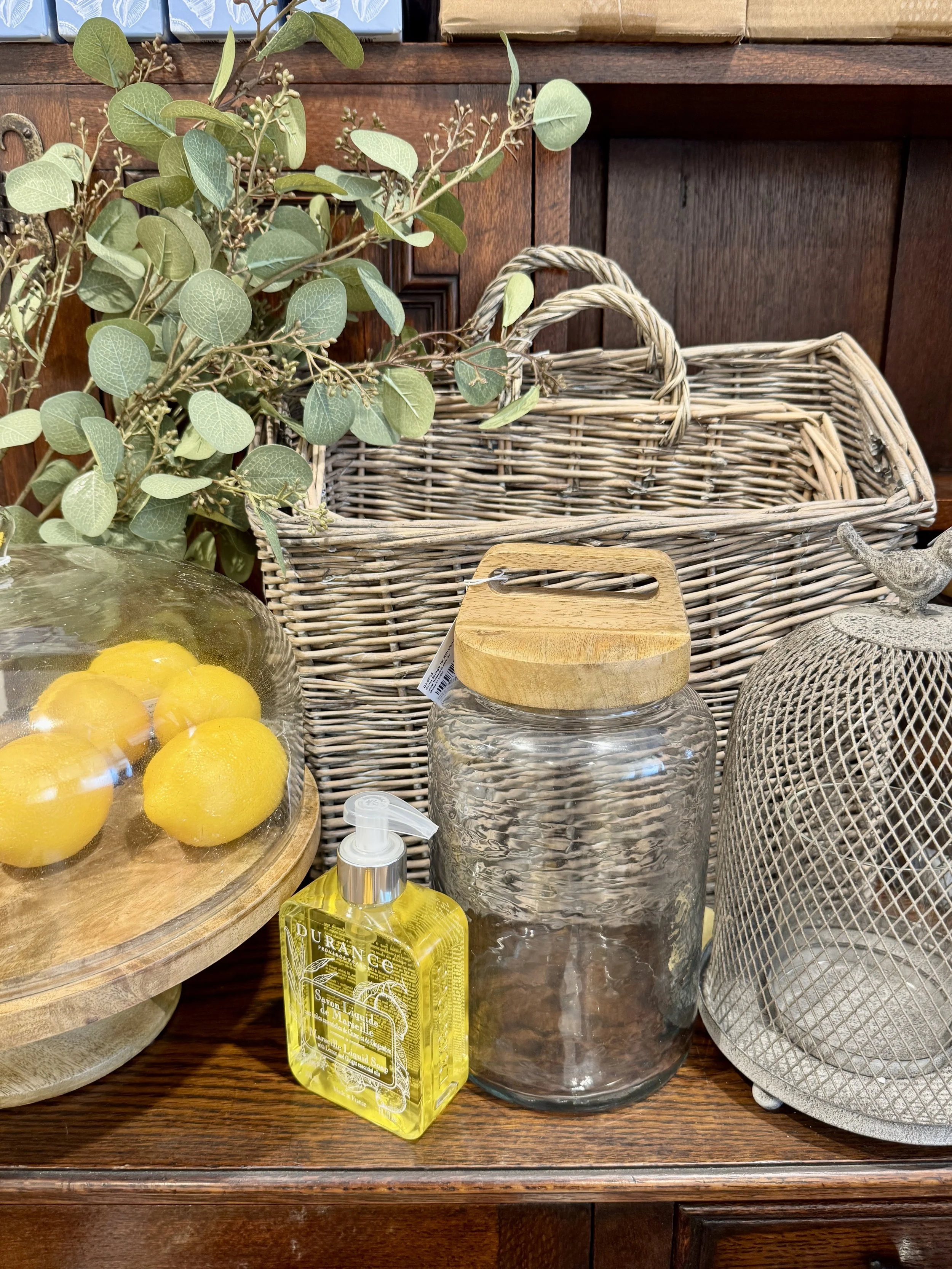baskets/kitchen