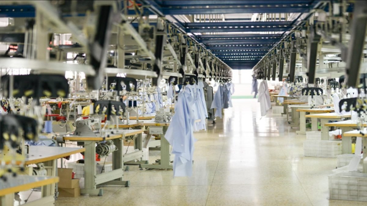 Shi Yuan workshop production line