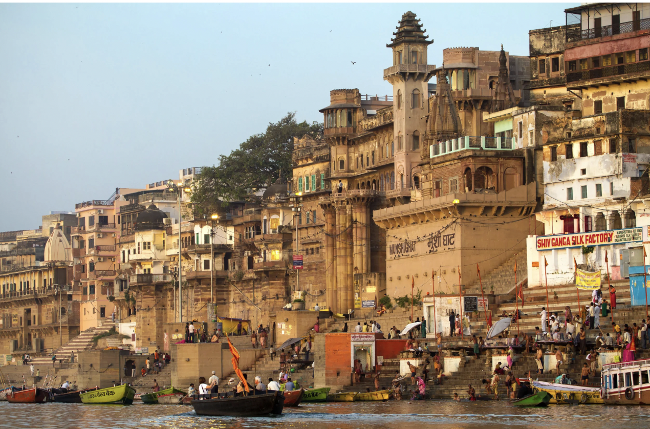 India del Nord lungo le rive del sacro Gange fino alla Città della Luce