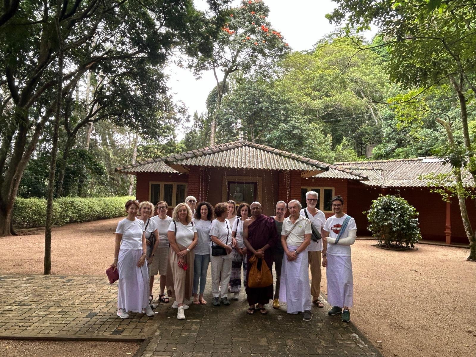 Sri Lanka: un giorno con i monaci nel monastero della foresta di Bambù