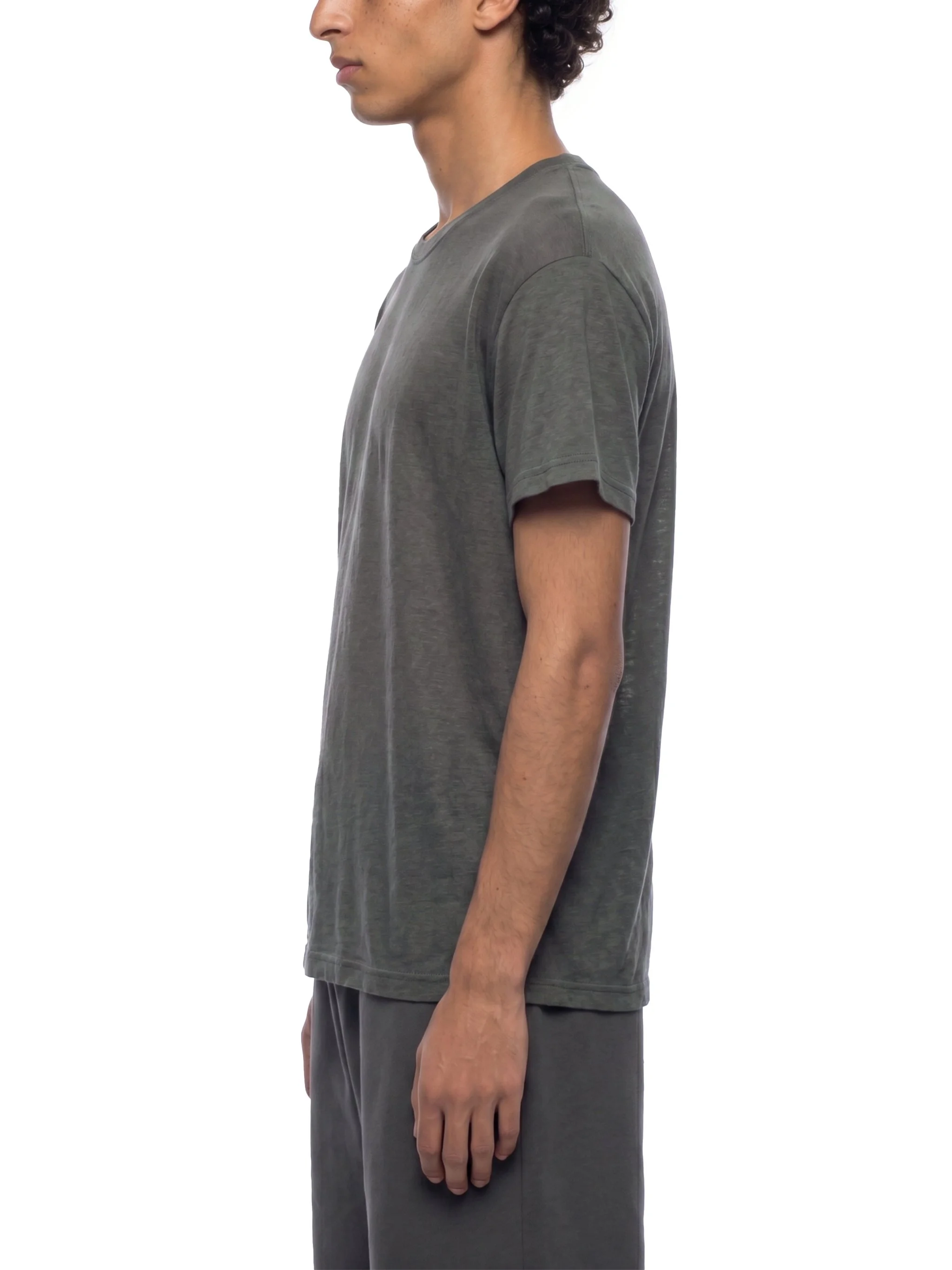 Men's sheer slub boxy crop tee gray - side view on model boxy cropped silhouette