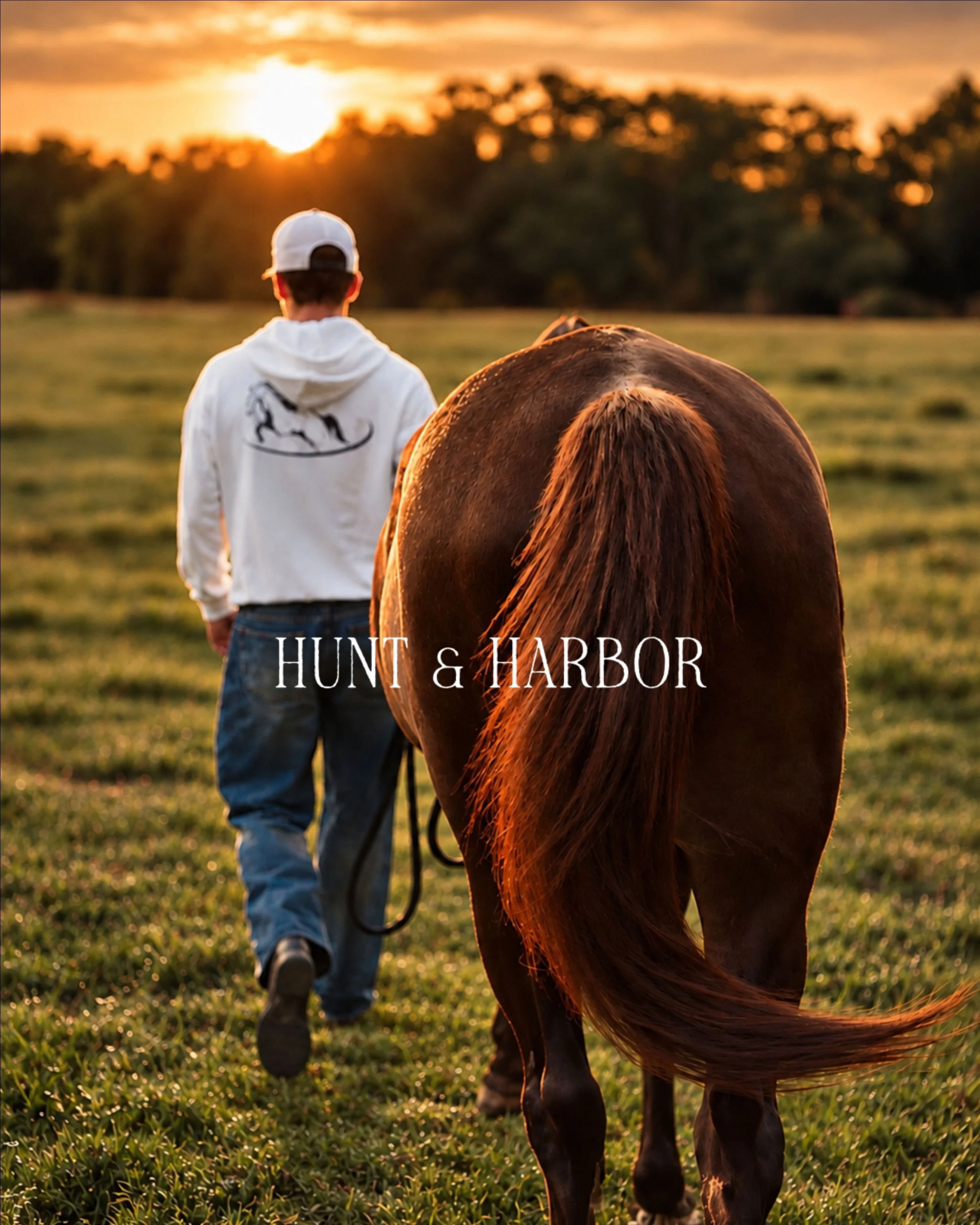New clothes for fall. Shop New Arrivals at Hunt &amp; Harbor. 

Link in bio or visit www.huntandharbor.com

#HuntAndHarbor #FallStyle #harringtonjacket #BarnJacket #ShopTheLook