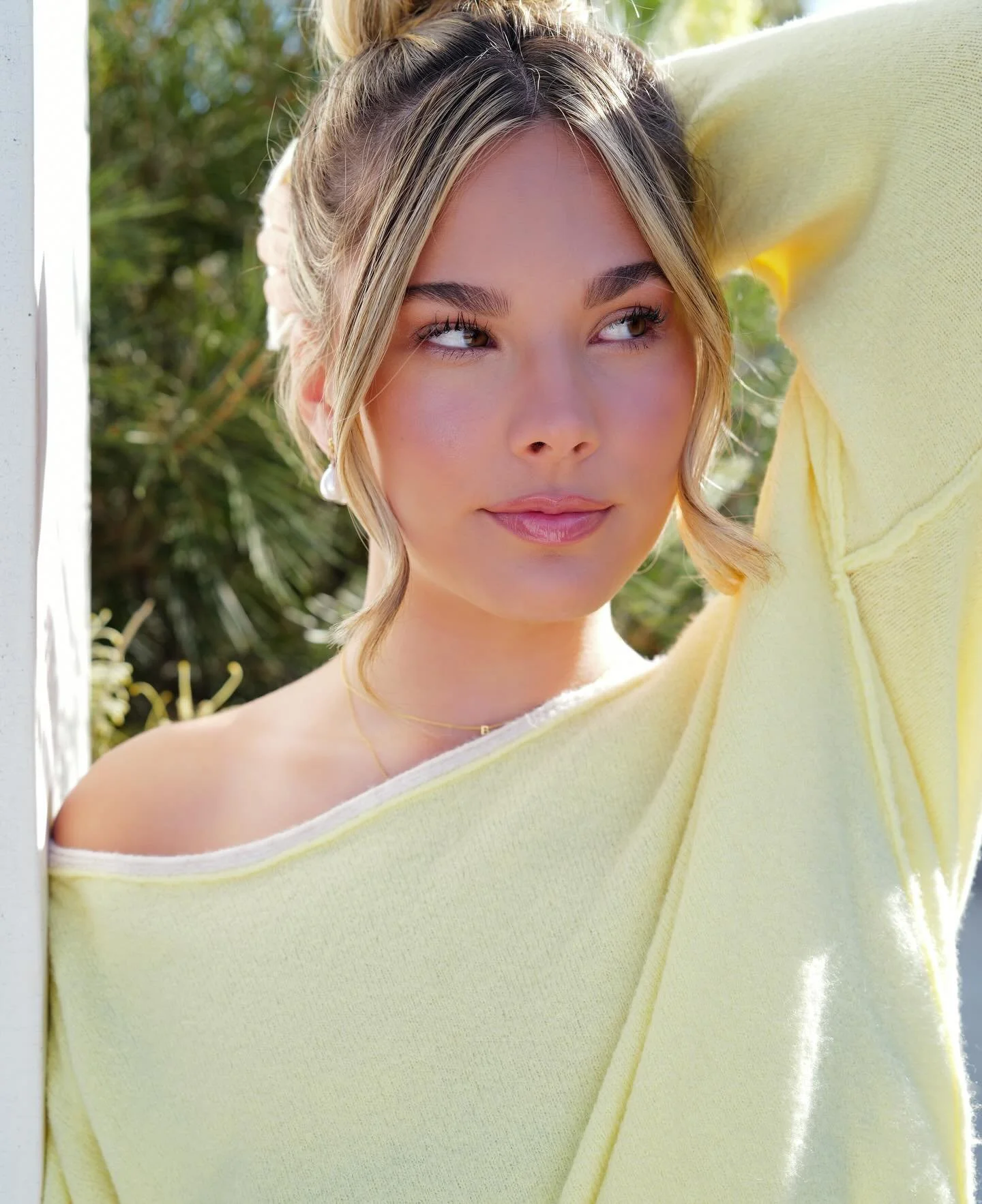 Thank you to @for_love_and_beauty We used:  1. Beach Babe Bronzer  2. Roseberry Blush  3. Golden Hour Eye Shadow Pallet  4. The Ultra Hydrating Face Mist 5. More Amore Lip Balm