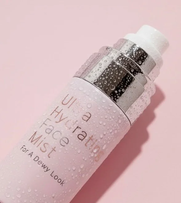 For a dewy healthy glow all day!! Hydration on the go. Red and Green algae, Kelp, Wakame and Bladderwrack for ultimate gentle hydration. For all skin types.