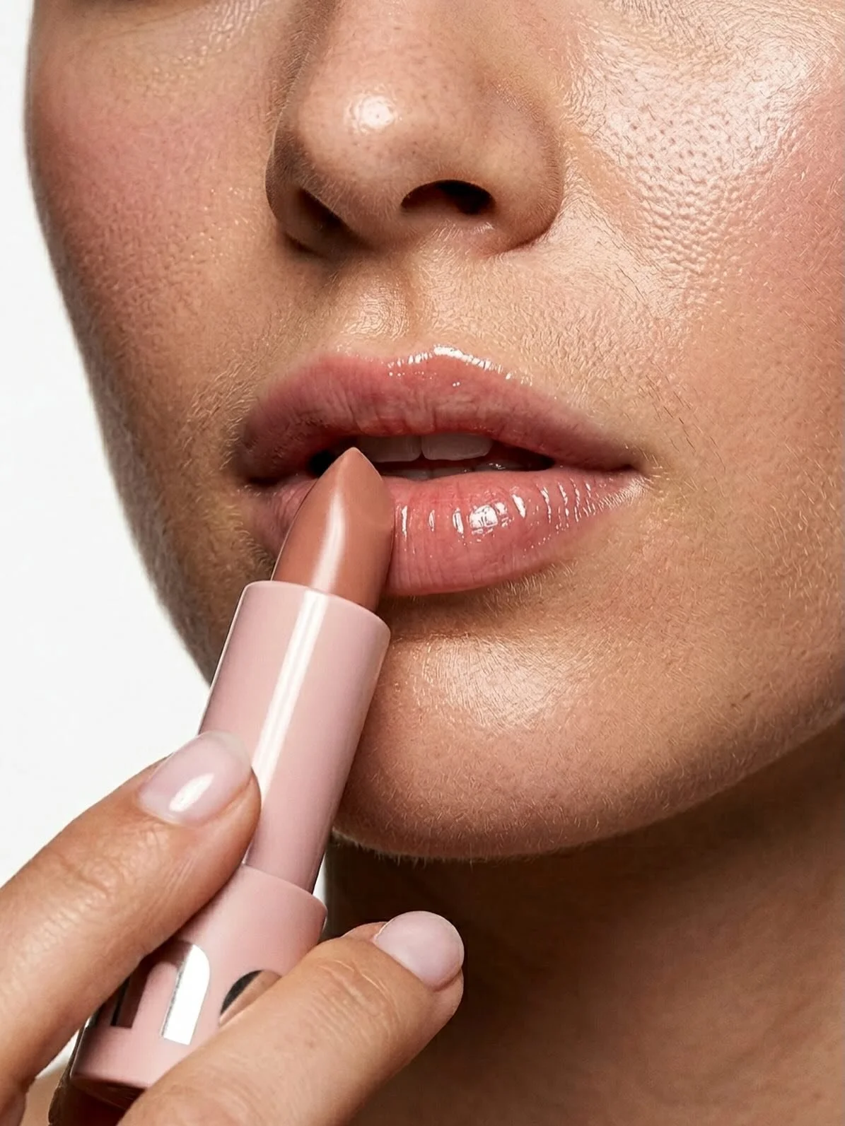 Soft natural lips with &ldquo;More Amore&rdquo; lipbalm. Find it at @trilogyspa @emskinstudiola @505salon  #lips #hydration #soft #natural