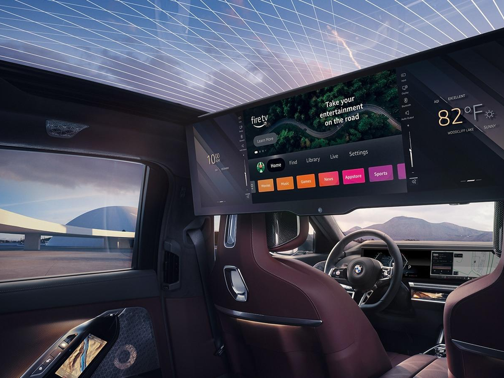 Luxury executive vehicle rear cabin