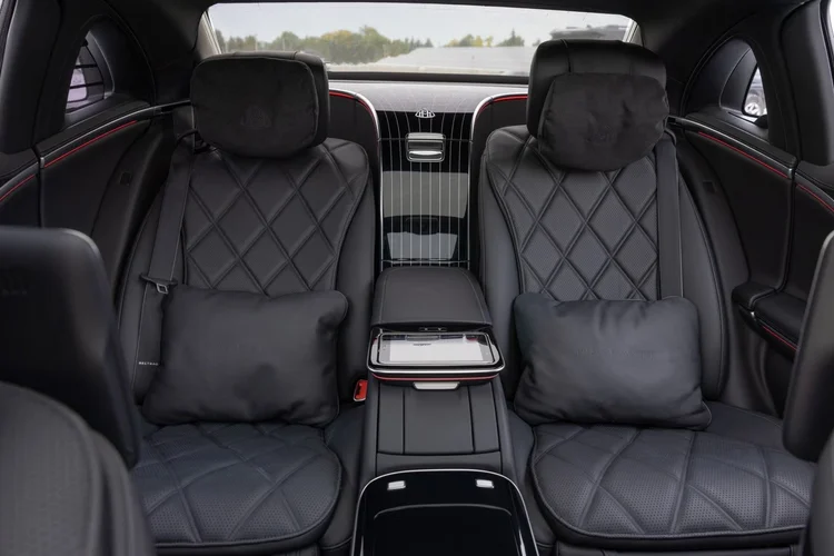 Mercedes-Maybach S580 Elite Class chauffeur vehicle in Dallas