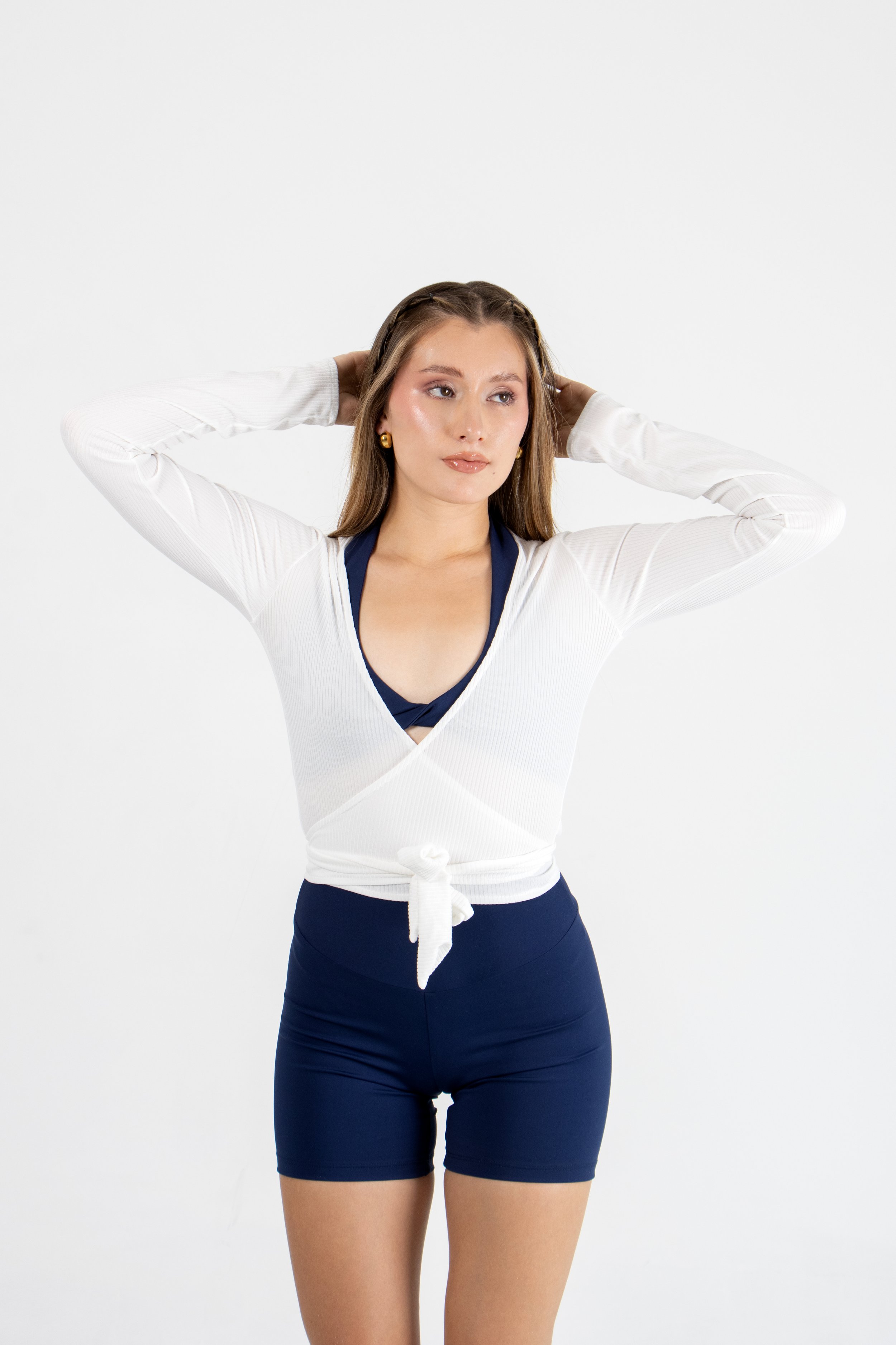 Suéter de tela suave, perfecta para complementar tu outfit.