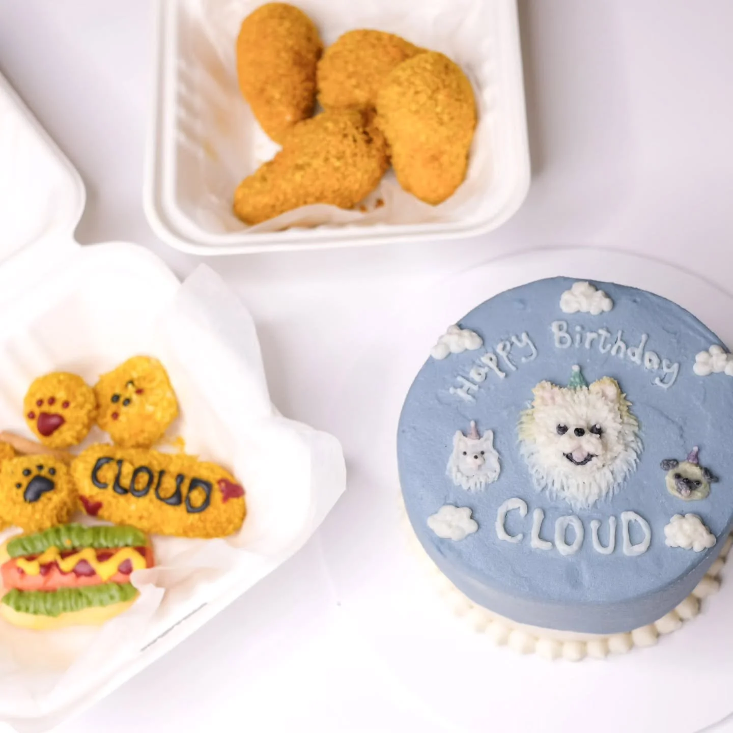 Had the sweetest time making @cloudydays_21 birthday cake (and a whole bundle of party goodies).
I heard the celebration ended in a collective food-coma flop&hellip; the highest honour a baker can receive 🐶✨🤭
*
*
*
#petbakery #petcakes #cakesfordog