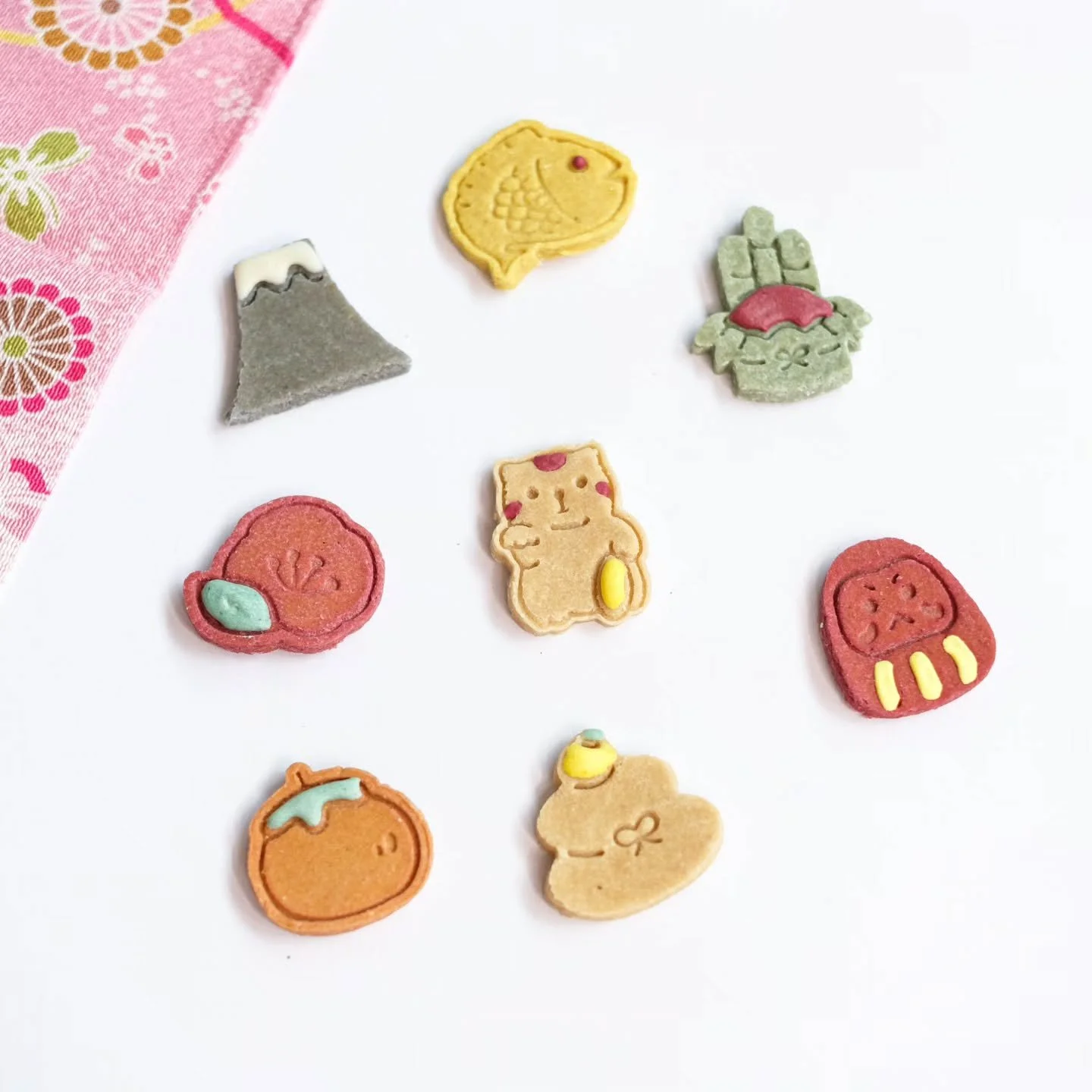 New Year season is almost here! 🎍
A little sneak peek at what we&rsquo;ve been cooking up for our New Year launch 👀

And maybe&hellip; 
There might be more treats popping up along the way so keep those eyes peeled and stay tuned&hellip; 👀🐶
Launch