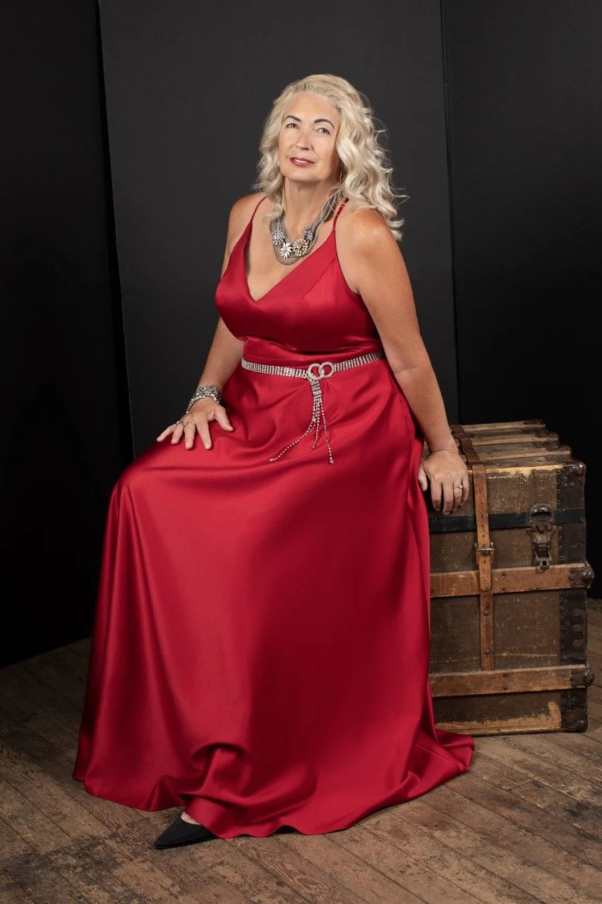 Jules.3797 Large.jpeg