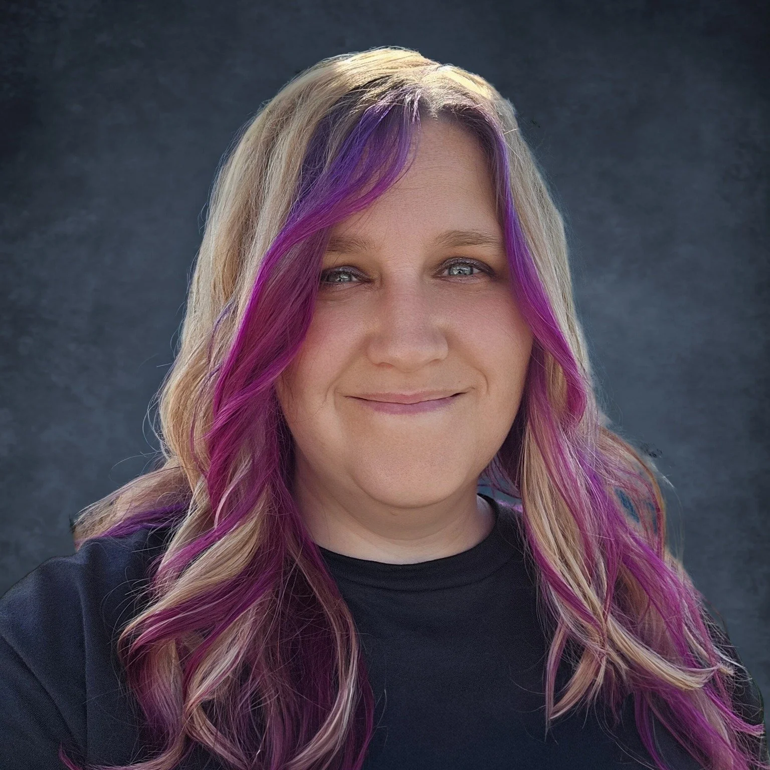 ✨ Society Showcase ✨
Featuring: Krista Sibery

Based in New Castle, Indiana, Krista is the artist behind Candid Canine Photography, where every image is a celebration of personality, connection, and the unspoken bond between people and their pets. He