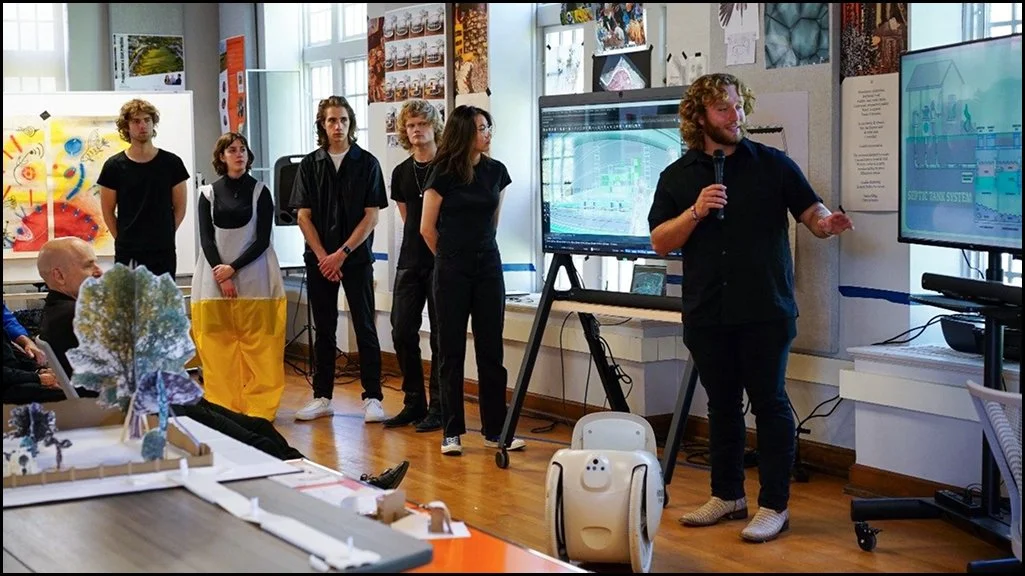 A portion of the No Blue No Green Studio presentation