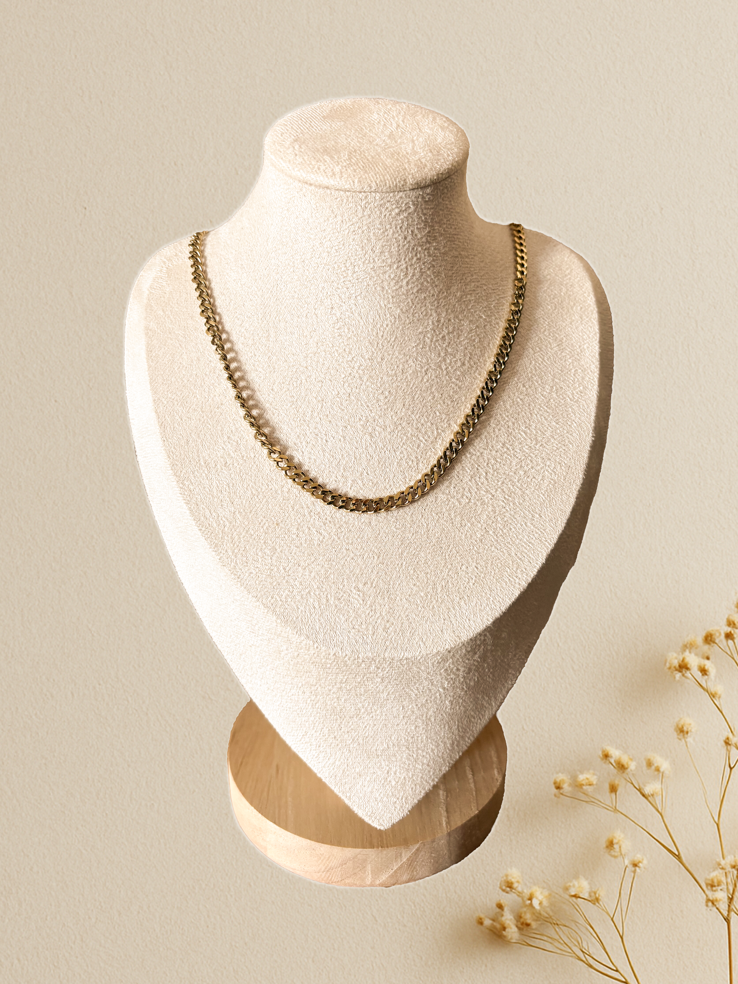 collier en acier inoxydable dorée ROMA cadeau femme