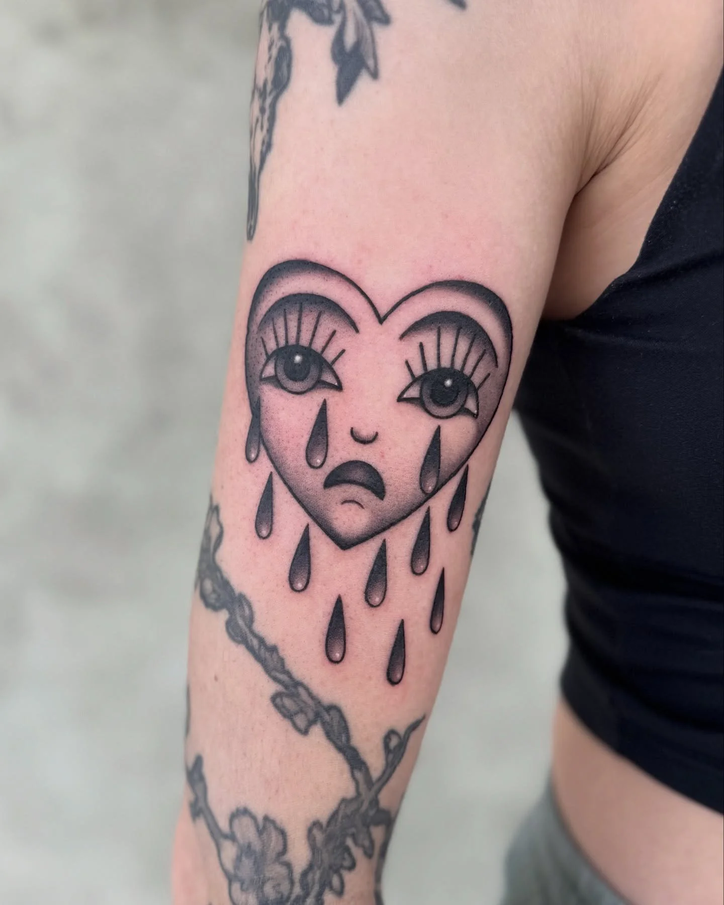 Crying heart for @rahchoochal 🖤

#cryinghearttattoo #minimalisttattoo #femininetattoo  #lvtattooartist #lehighvalleytattooartist