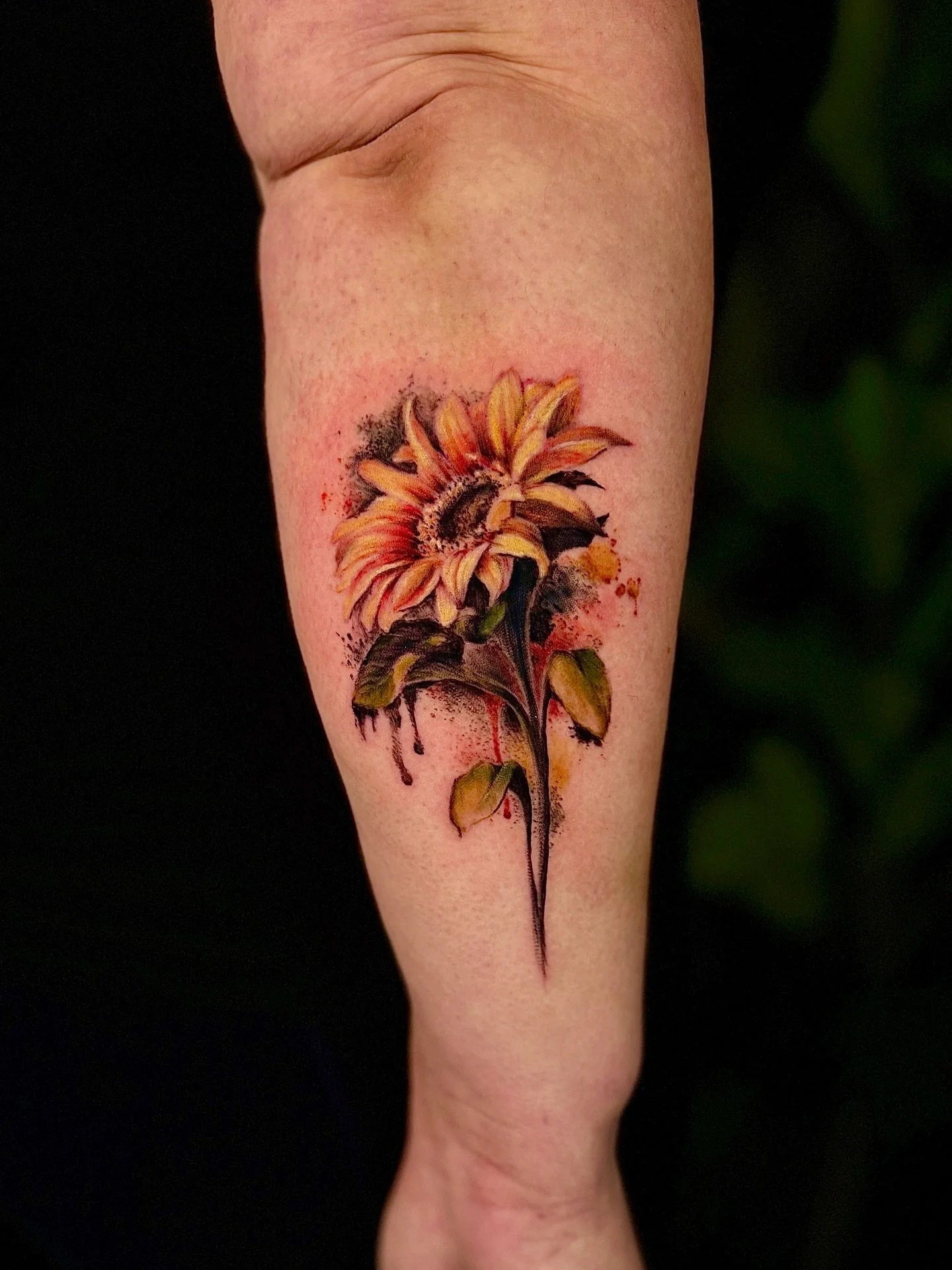 Watercolor sunflower for Nikki 🌻 

#sunflowertattoo #watercolortattoo #realismtattoo #femininetattoo #delicatetattoo #lvtattooartist #lehighvalleytattooartist