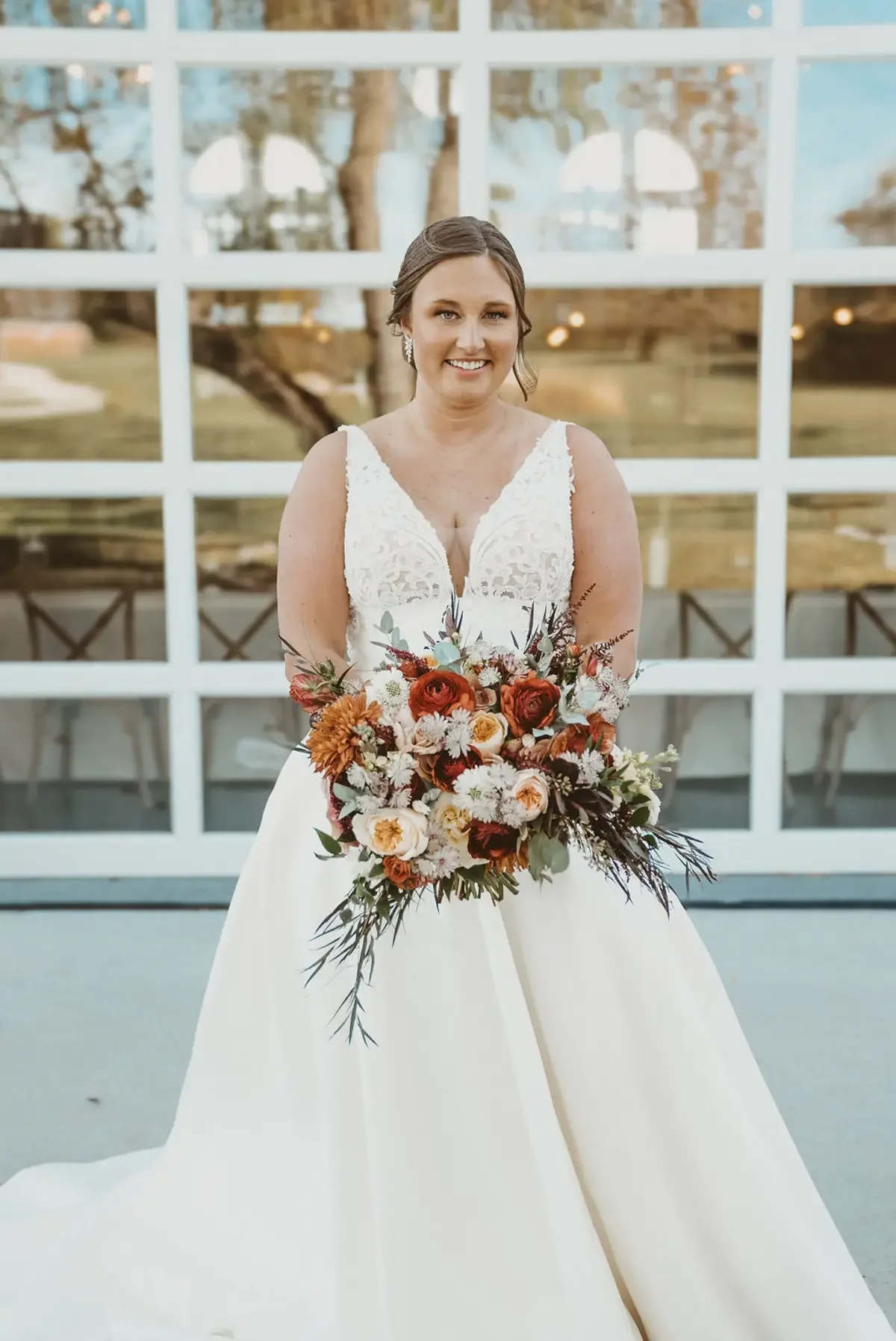 Fresh-Floral-Bridal-Bouquet.webp