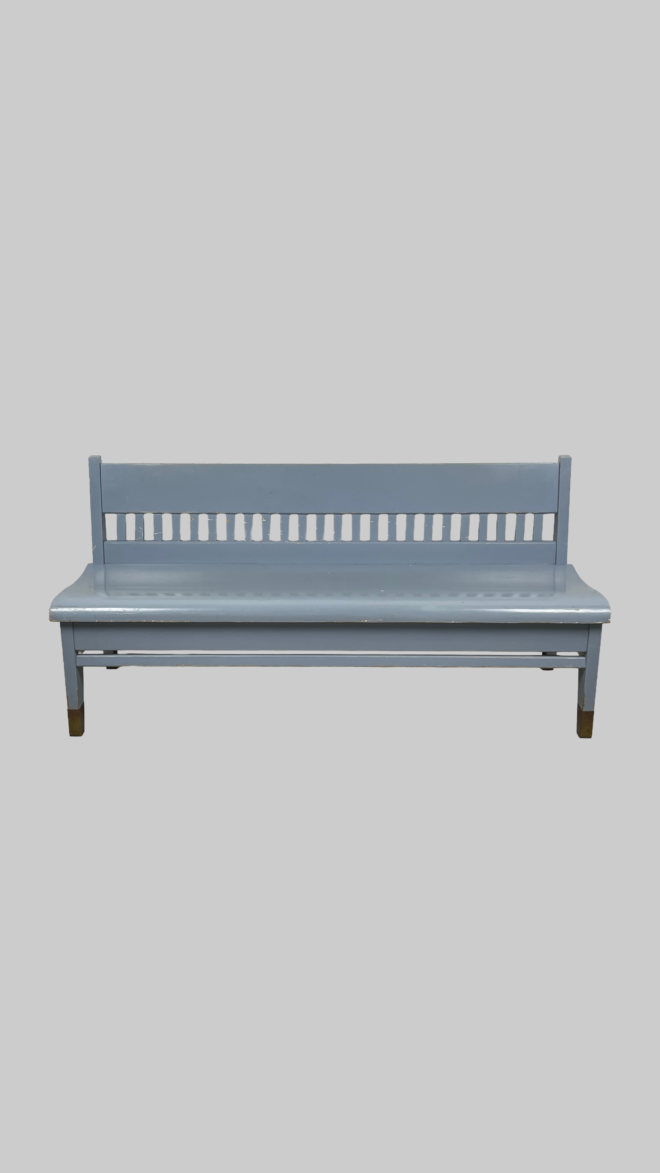 Railway station bench by Eliel Saarinen