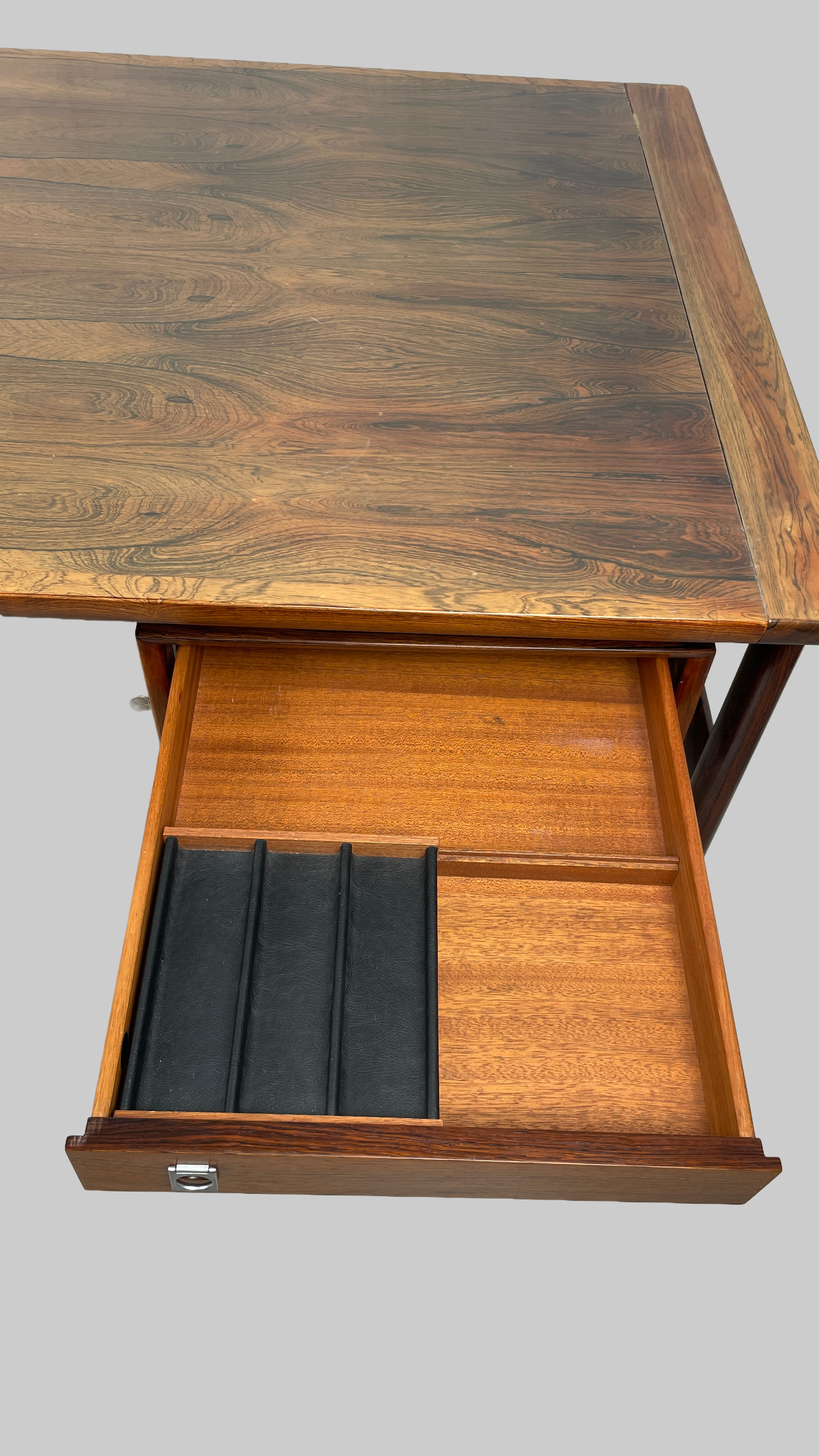 Remove background project 17.PNG