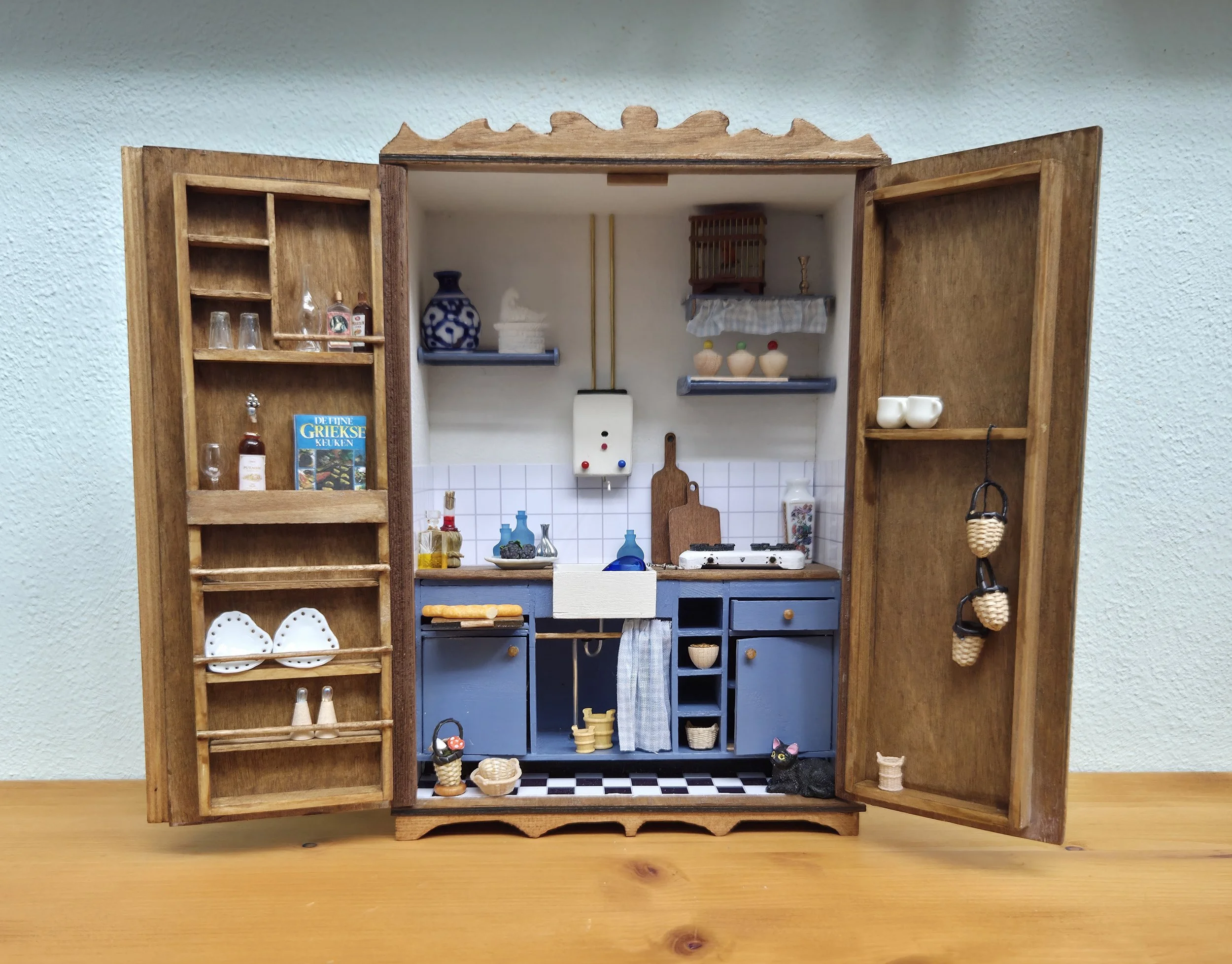 A6 Kitchen in Cabinet
