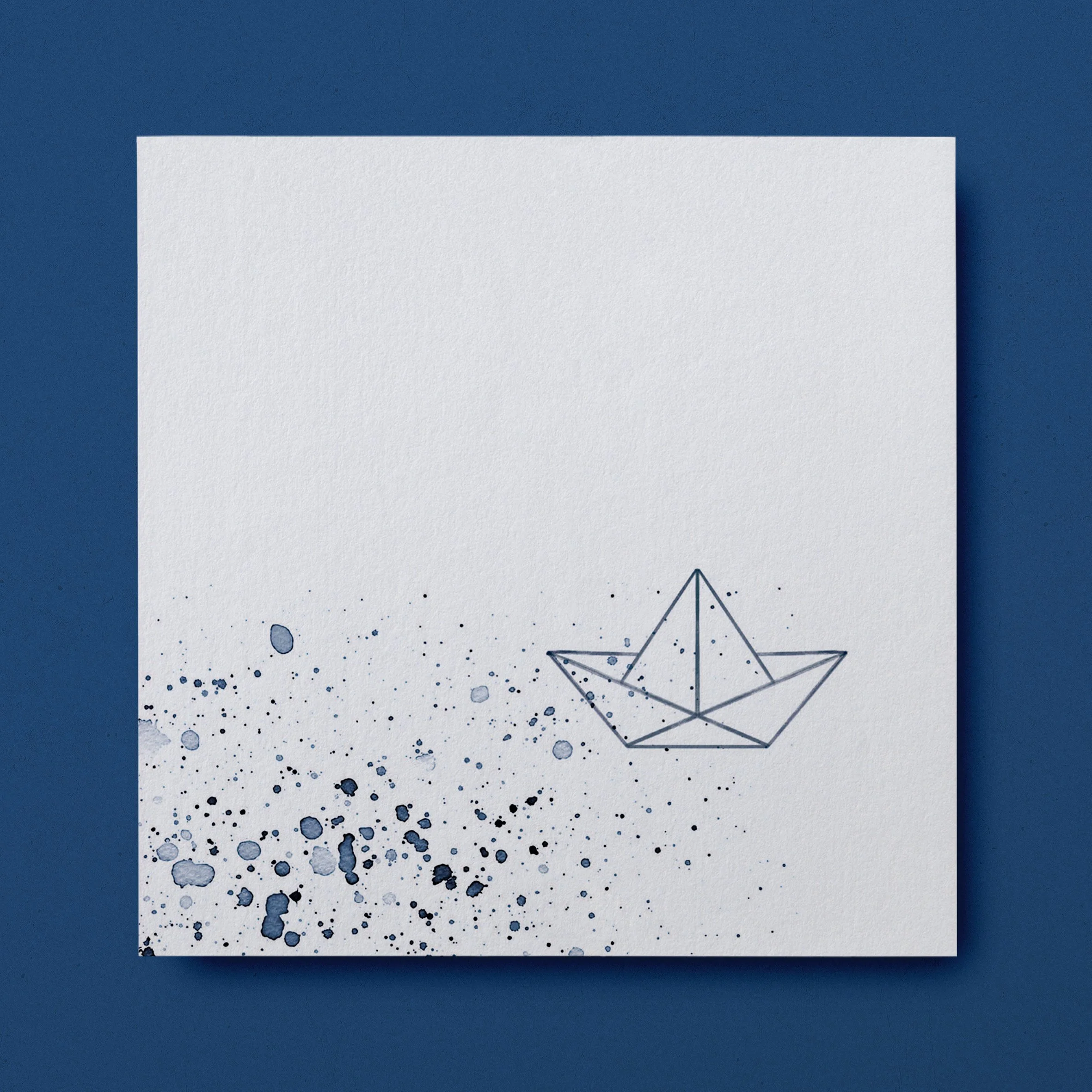 MU Quadratische Klappkarte Papierboot Spritzer_ Vorne Kopie.jpg