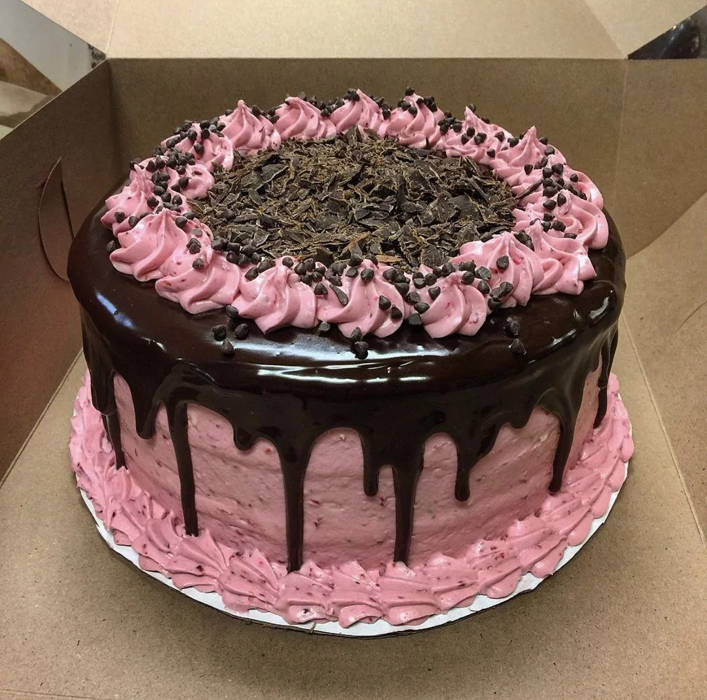 Chocolate Raspberry Cake with Raspberry Filling and Ganache