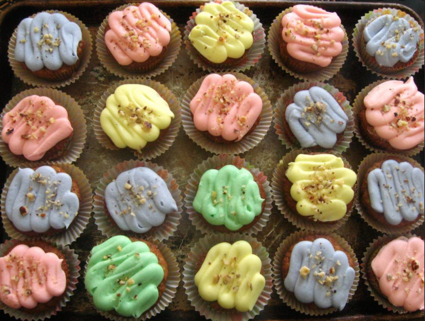 Easter Hummingbird Cupcakes