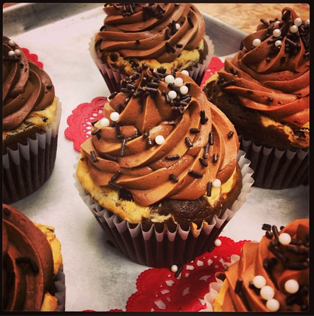 Valentine's Day Chocolate Cheesecake Cupcakes