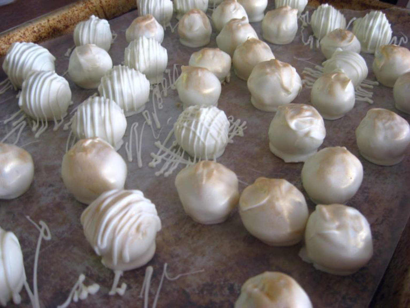 Gingerbread Cake Truffles 