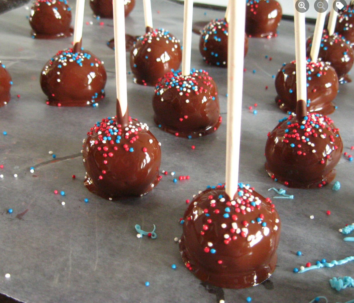 4th of July Cake Pops