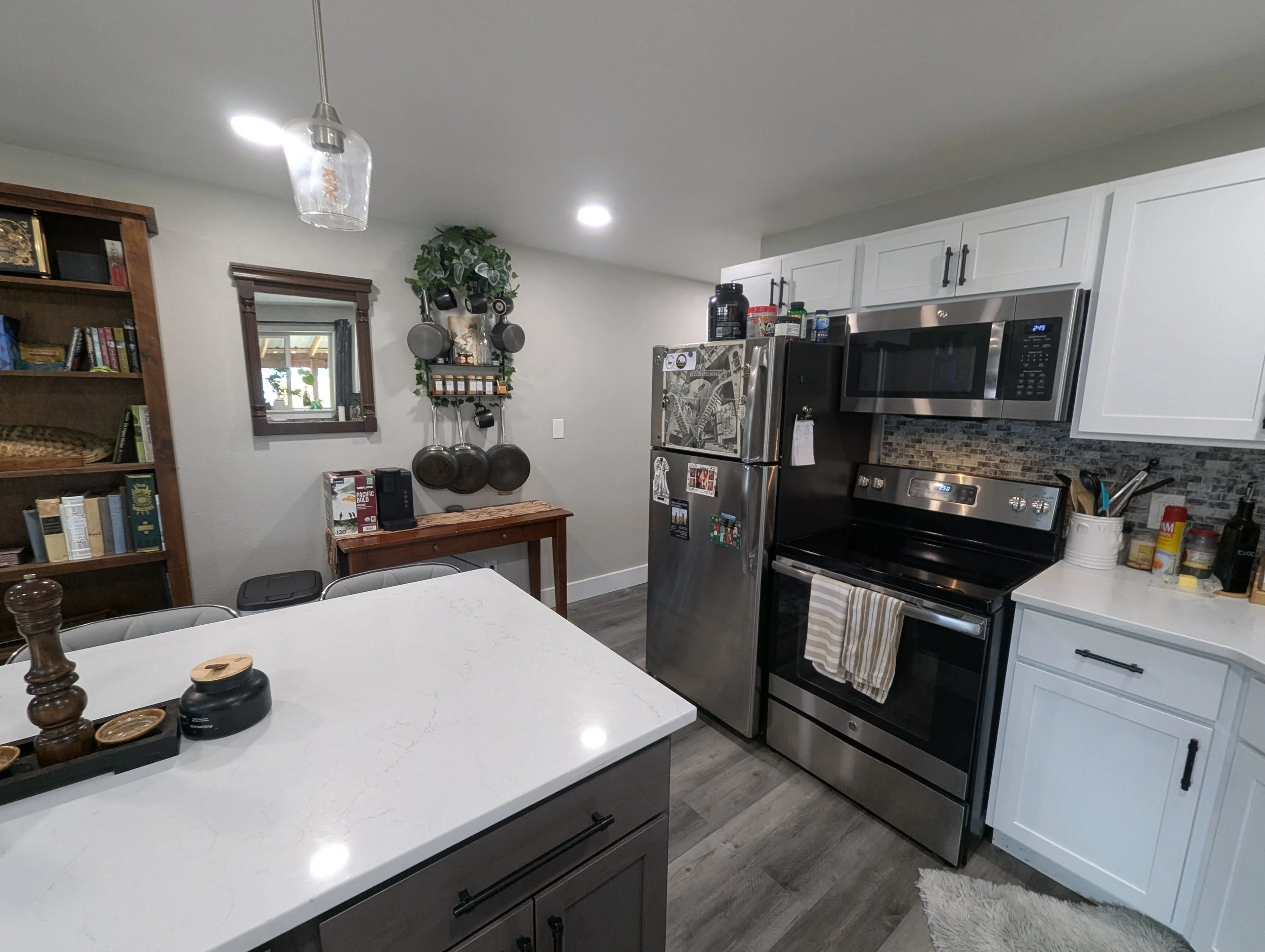 Apart Kitchen After 2.jpeg