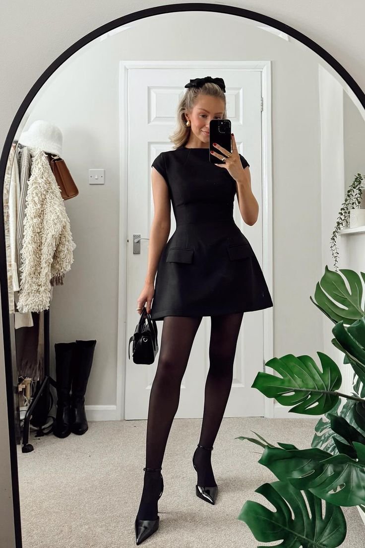 Festive & Chic_ 50 Christmas Party Outfits and Holiday Style Inspiration!.jpg