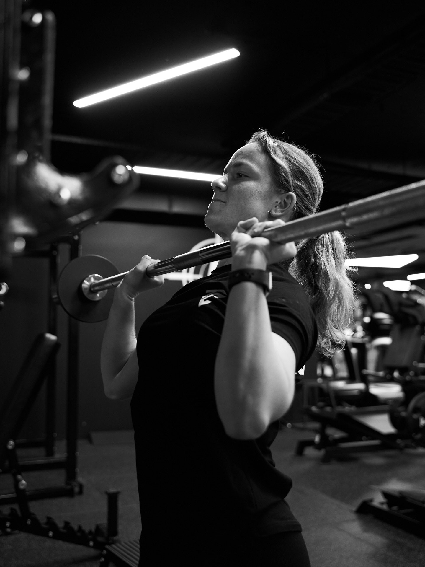 Set the pace.
Own the reps.
Locked in and relentless.
Every rep sharper, every set stronger.
Now is the time to start.

#TheCompoundFitnessClub #CompoundStrong #gymlife #traininghard