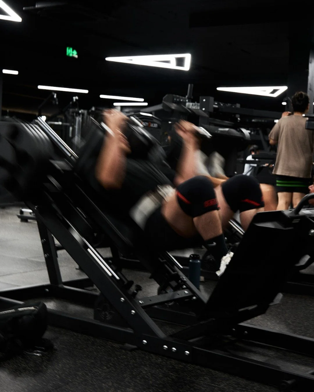 Leg Day Essential.
Arsenal Strength Leg Press.

Load it up.
 Push through.
 Repeat.

#TheCompound #ArsenalStrength #LegPress #GymLife #StrengthTraining