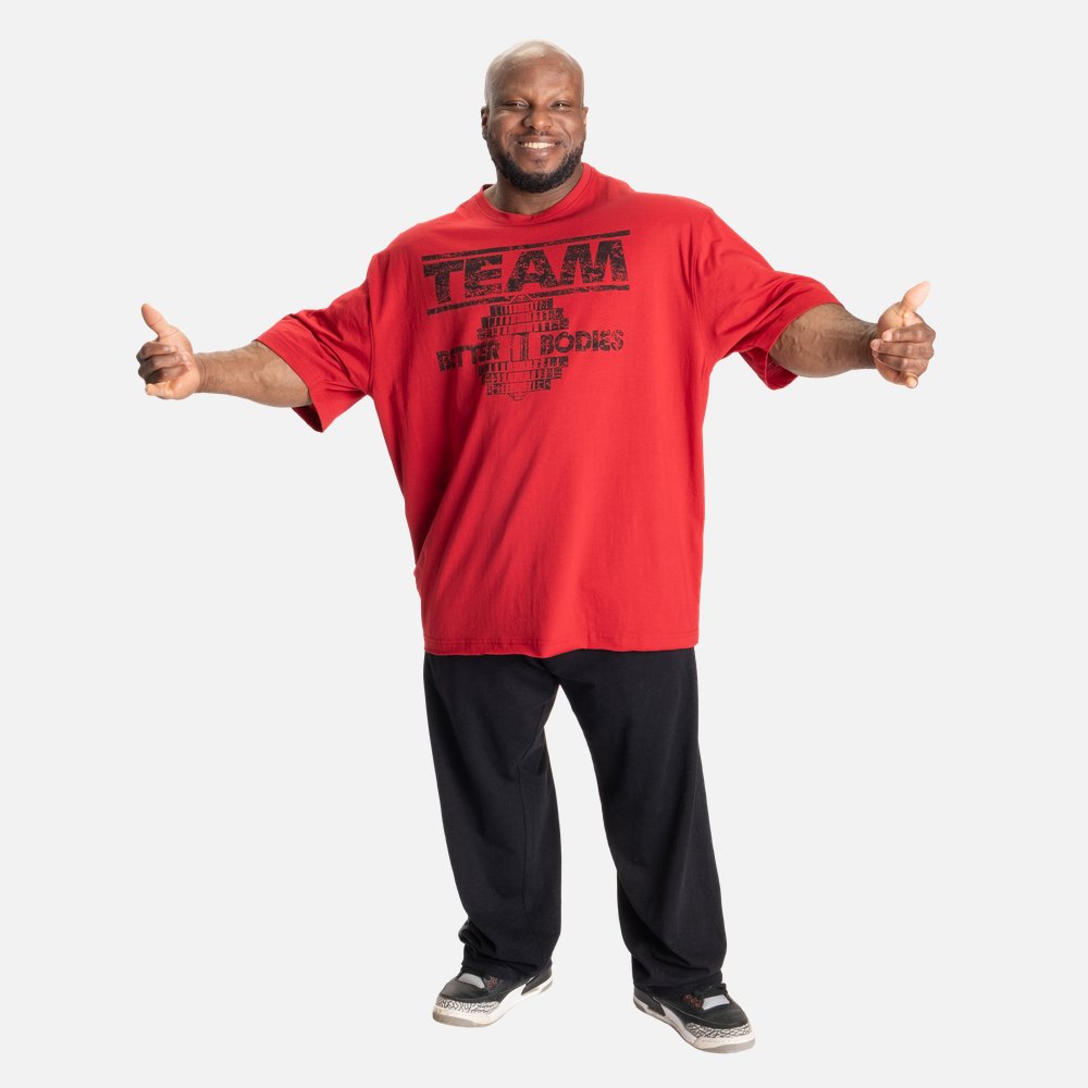 BB_TeamPumpCoverIronTee_CR05.jpg